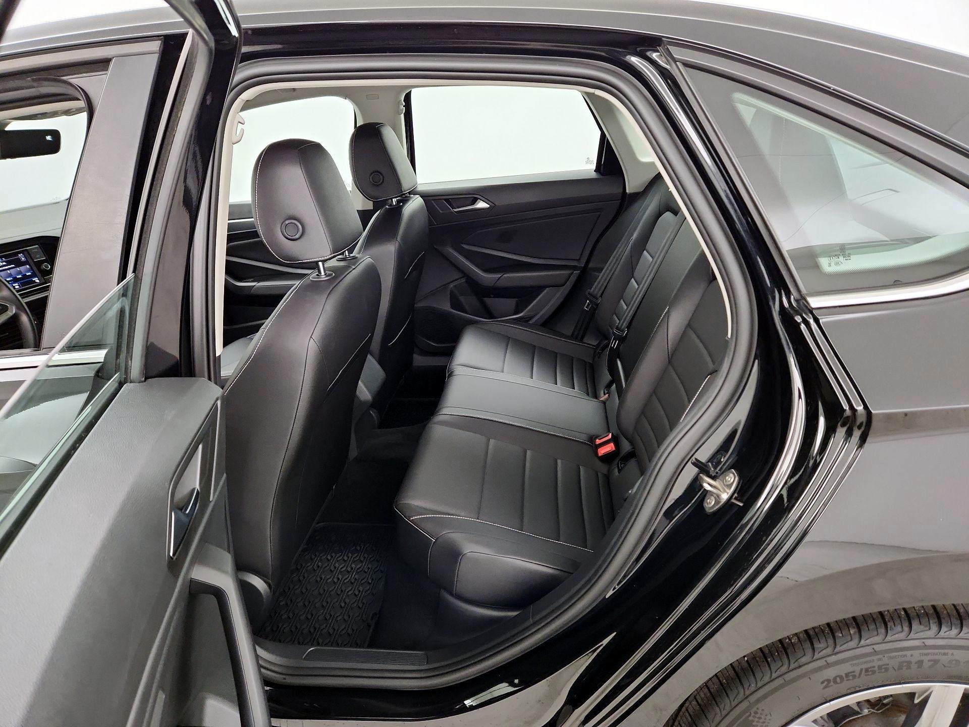 Thumbnail: 2022 Volkswagen Jetta - 19