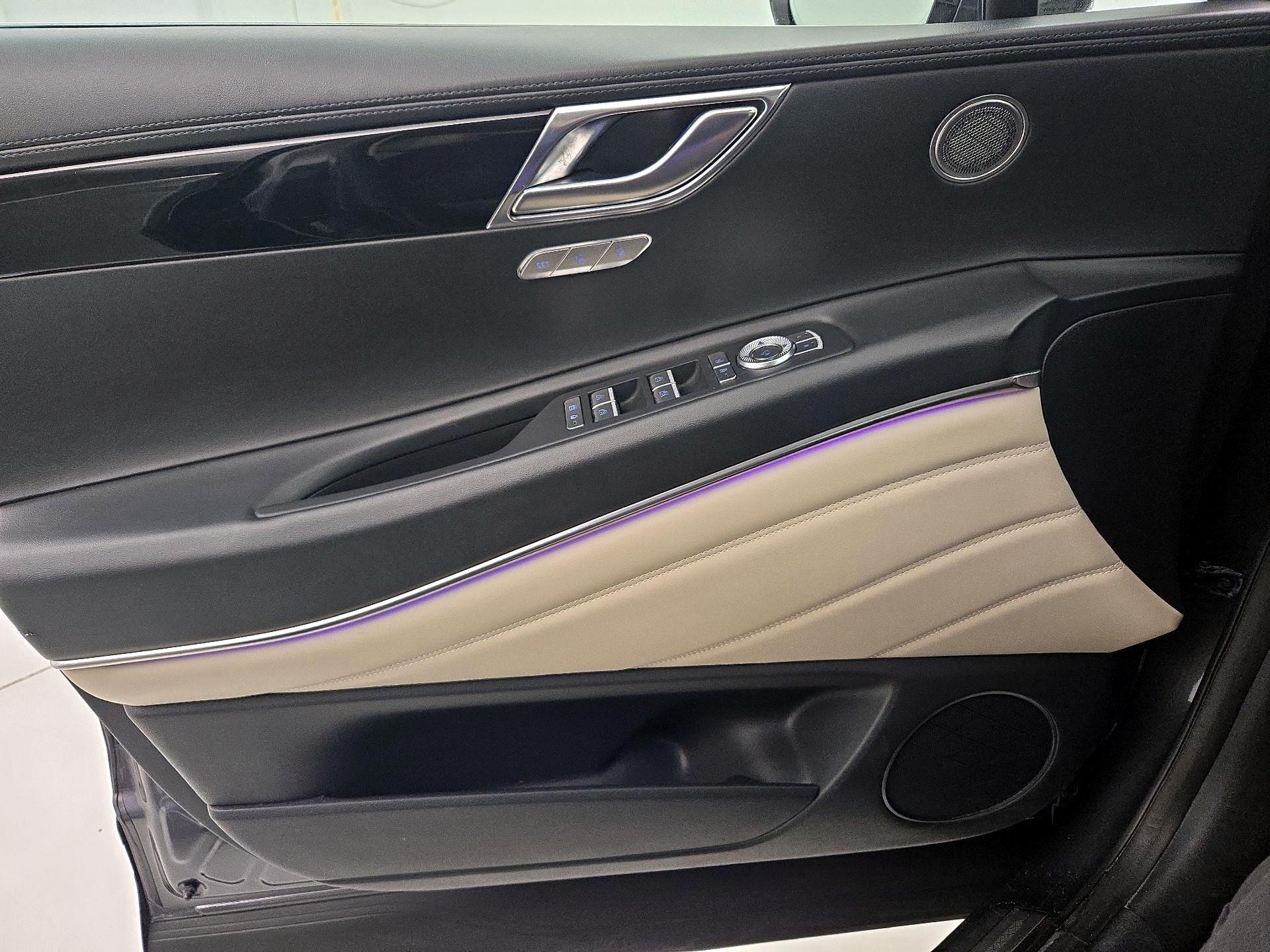 Thumbnail: 2021 Genesis GV80 - 12