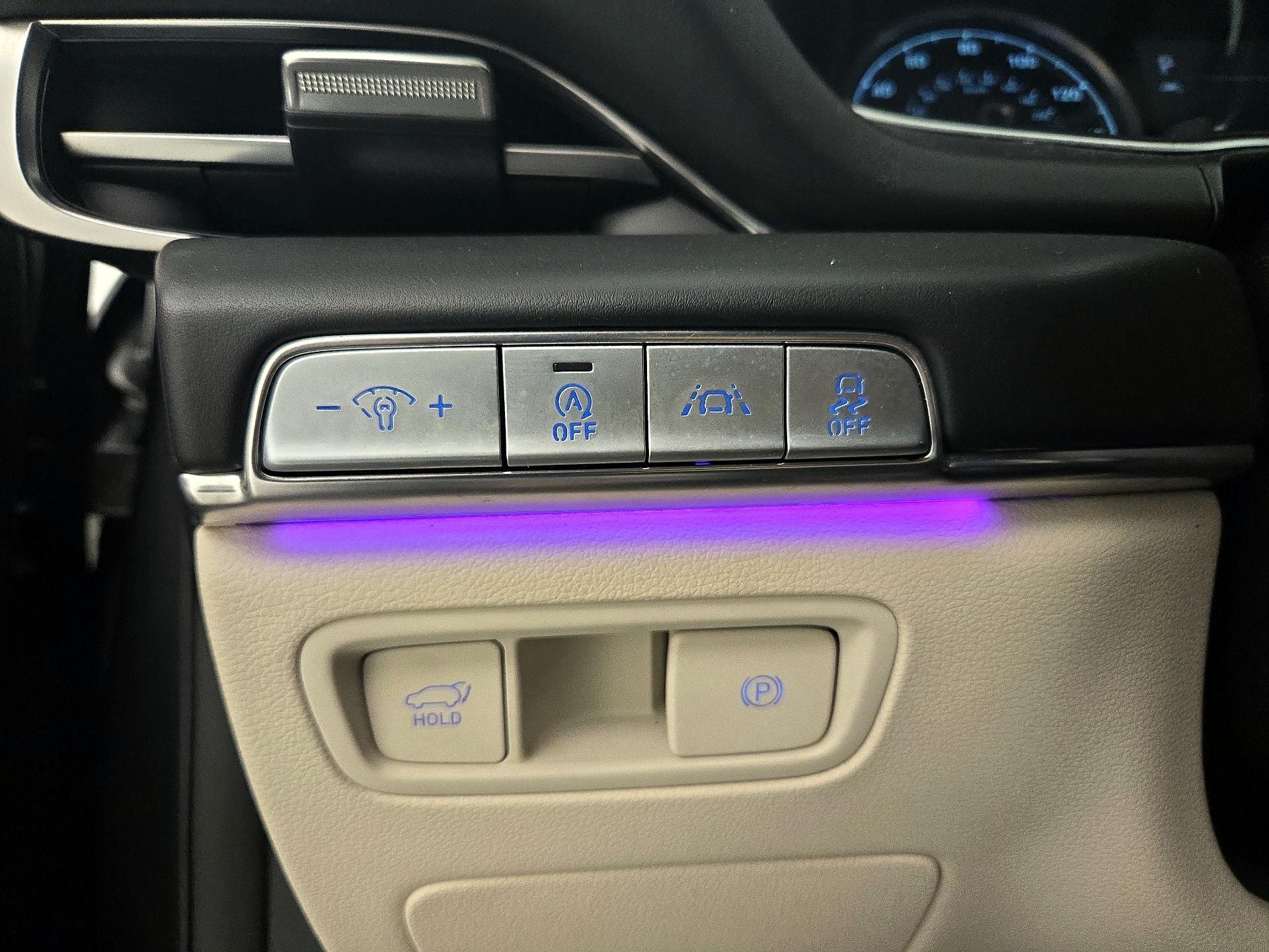 Thumbnail: 2021 Genesis GV80 - 13