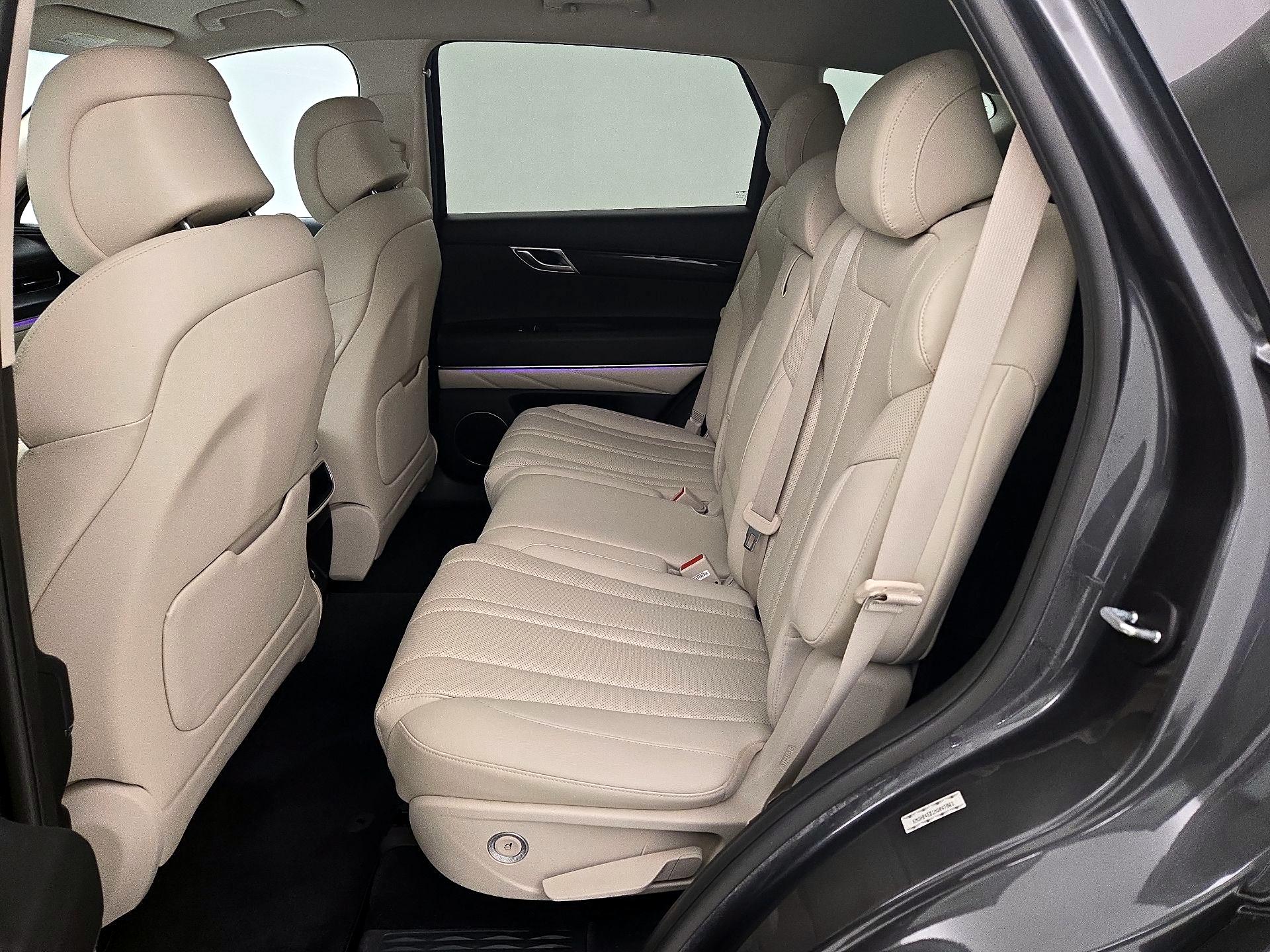 Thumbnail: 2021 Genesis GV80 - 20