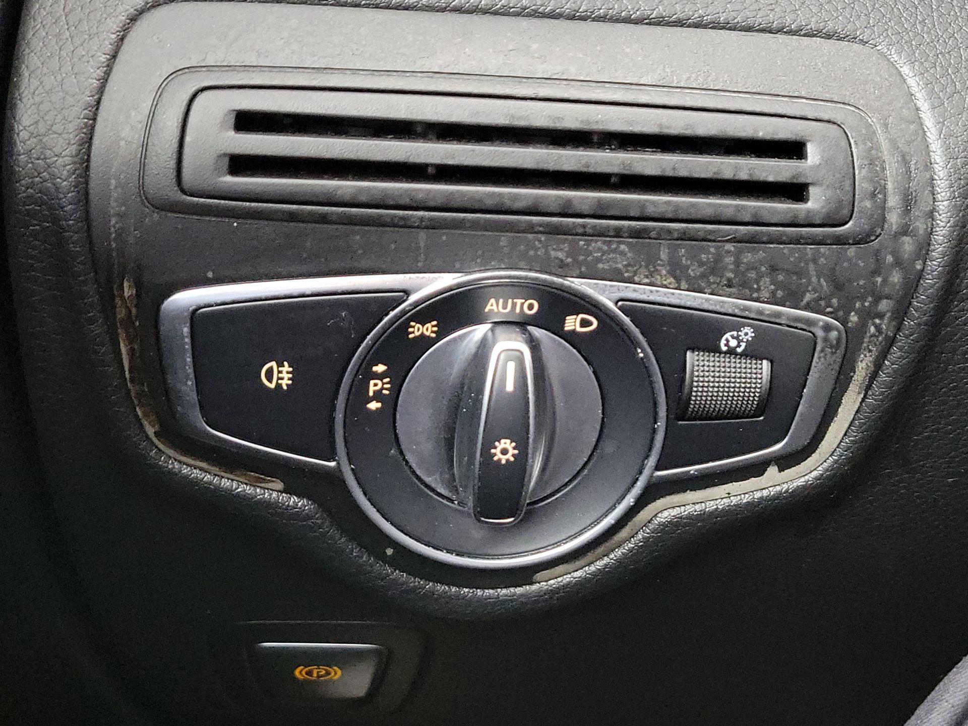 Thumbnail: 2022 Mercedes-Benz GLC - 13