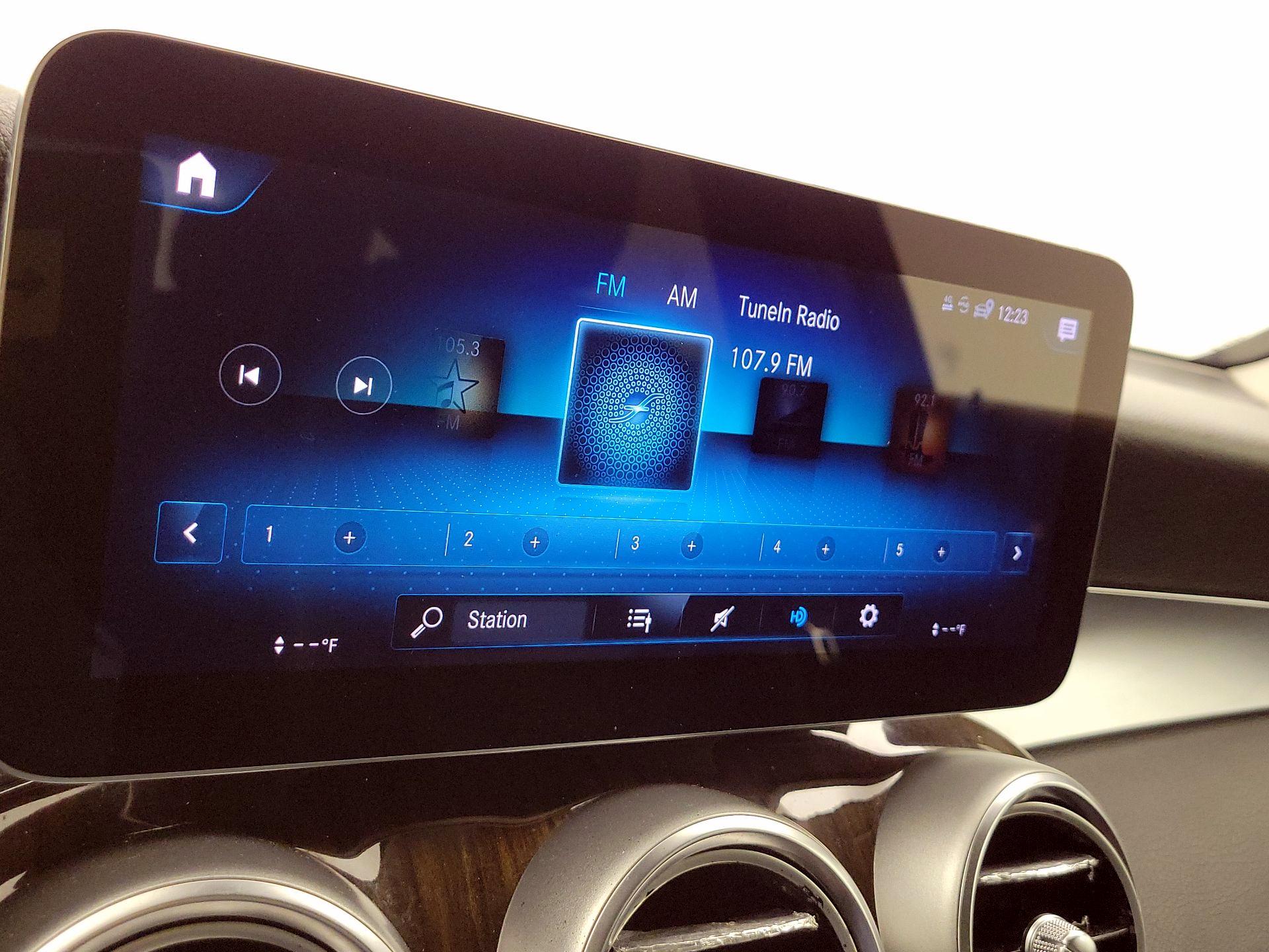 Thumbnail: 2022 Mercedes-Benz GLC - 15