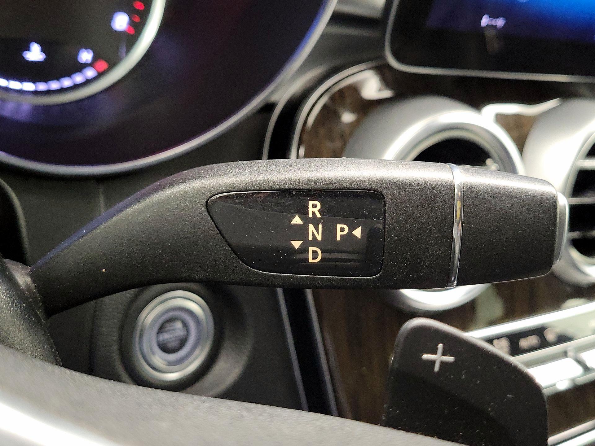 Thumbnail: 2022 Mercedes-Benz GLC - 17