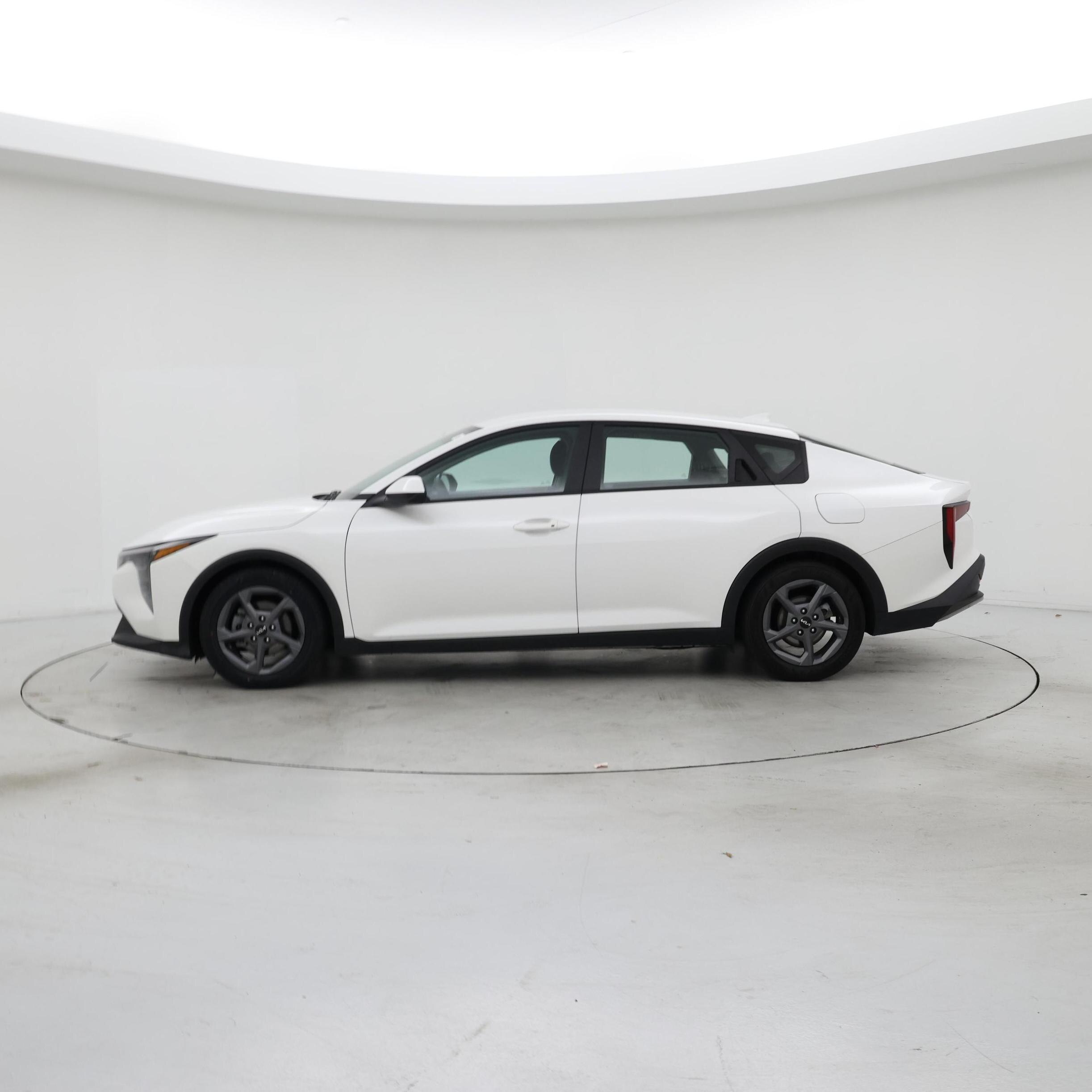 Thumbnail: 2025 Kia K4 - 3