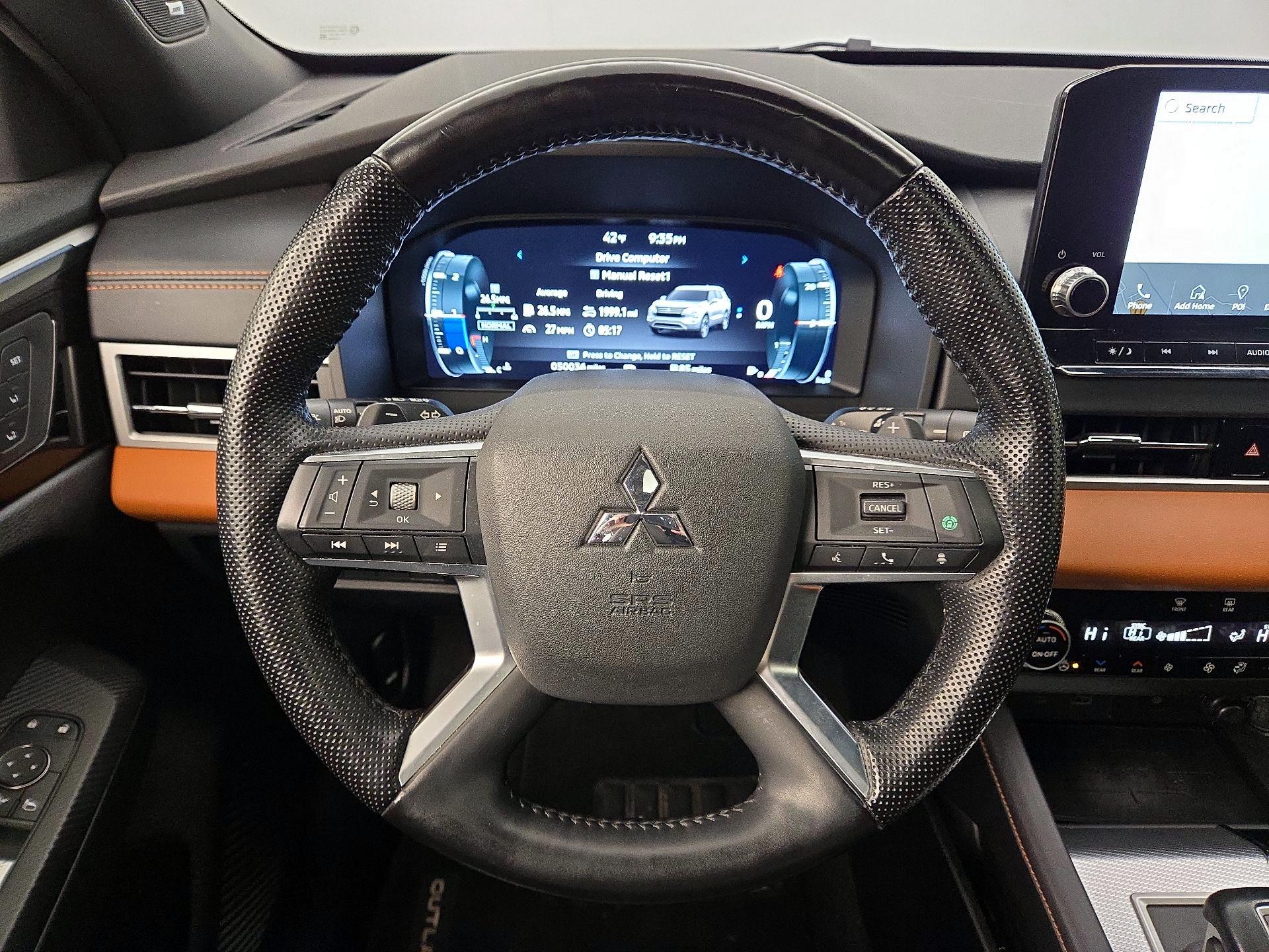 Thumbnail: 2022 Mitsubishi Outlander - 10