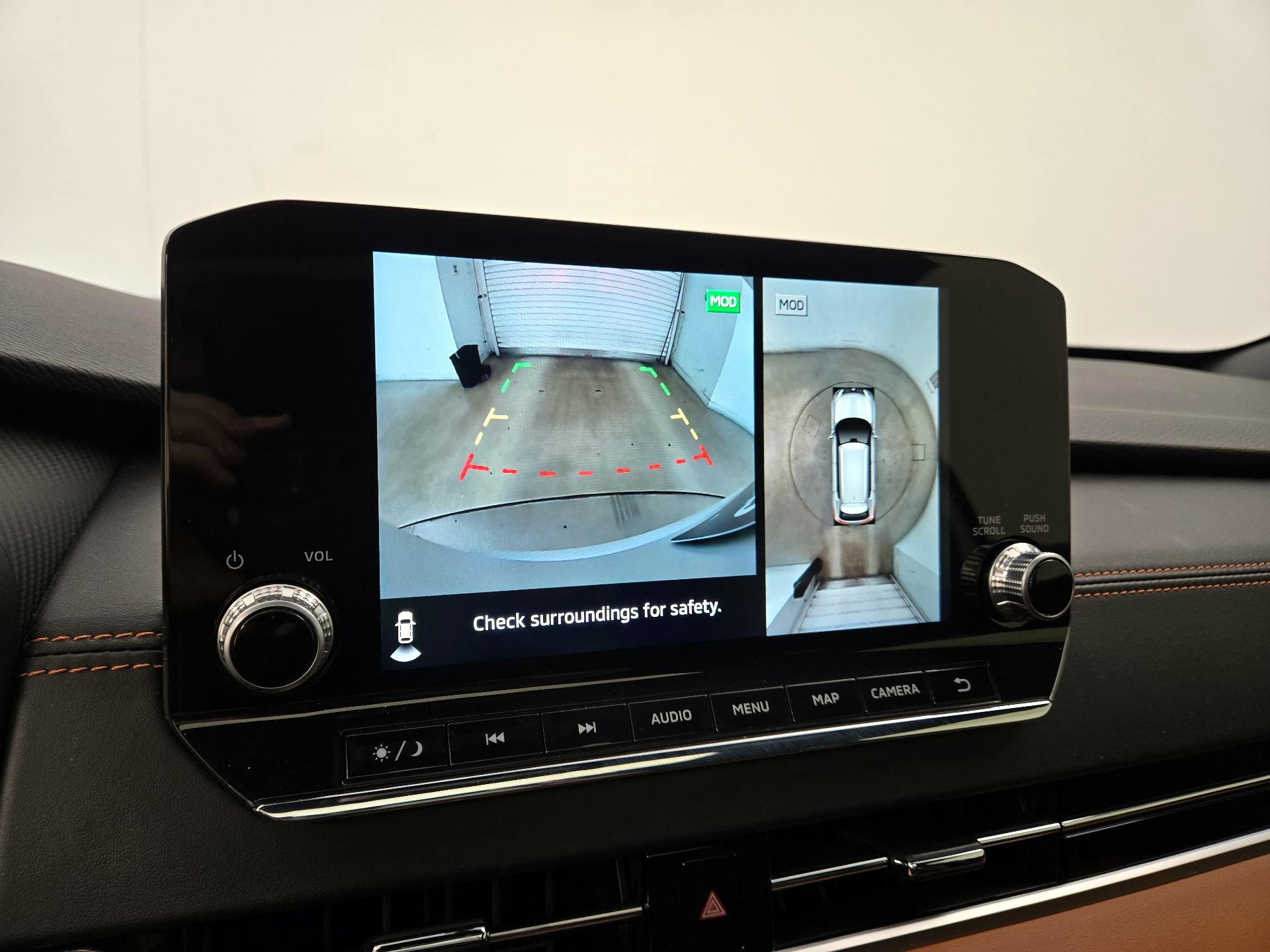 Thumbnail: 2022 Mitsubishi Outlander - 15