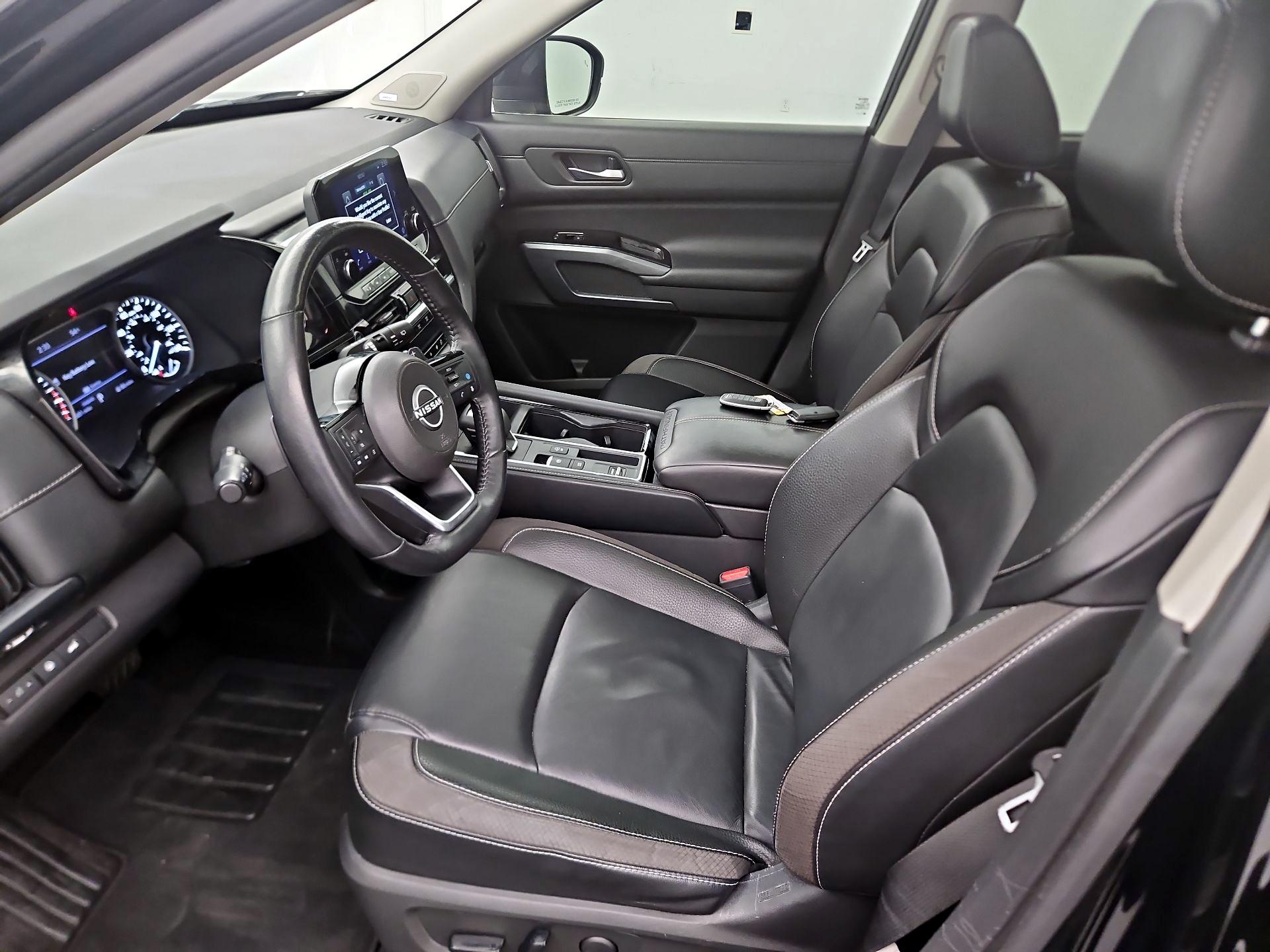 Thumbnail: 2023 Nissan Pathfinder - 11