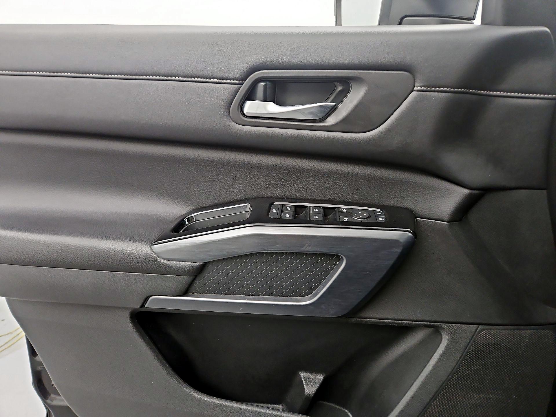 Thumbnail: 2023 Nissan Pathfinder - 12