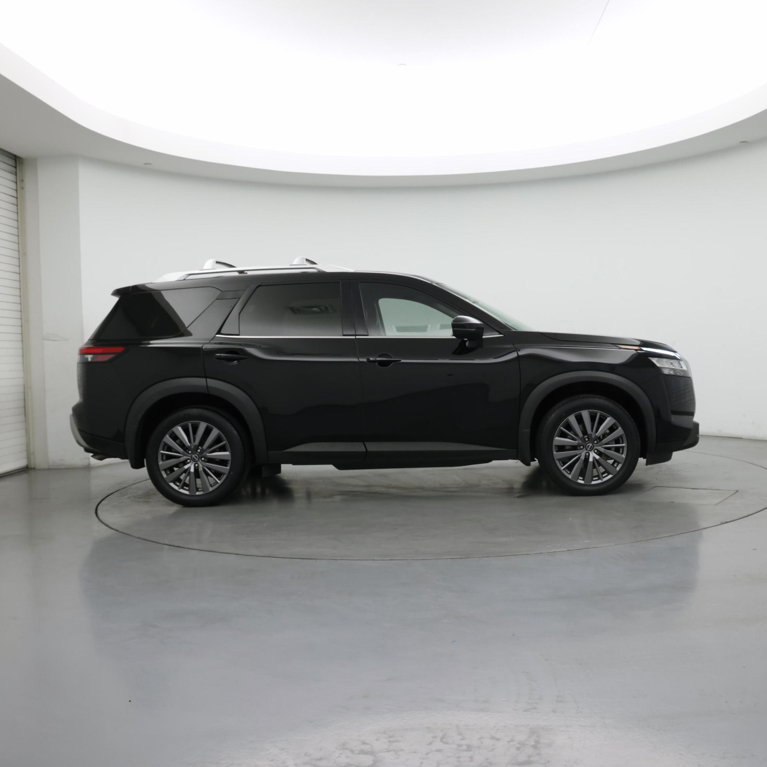 Thumbnail: 2023 Nissan Pathfinder - 7