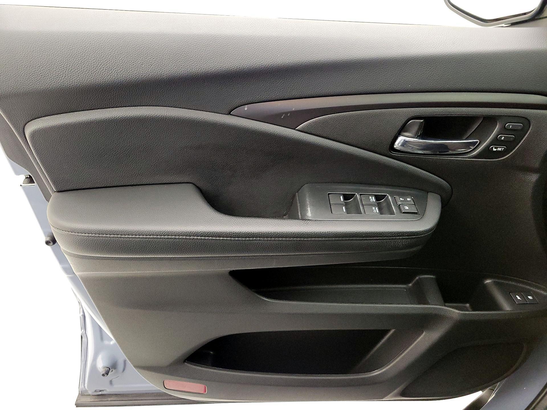 Thumbnail: 2022 Honda Pilot - 12