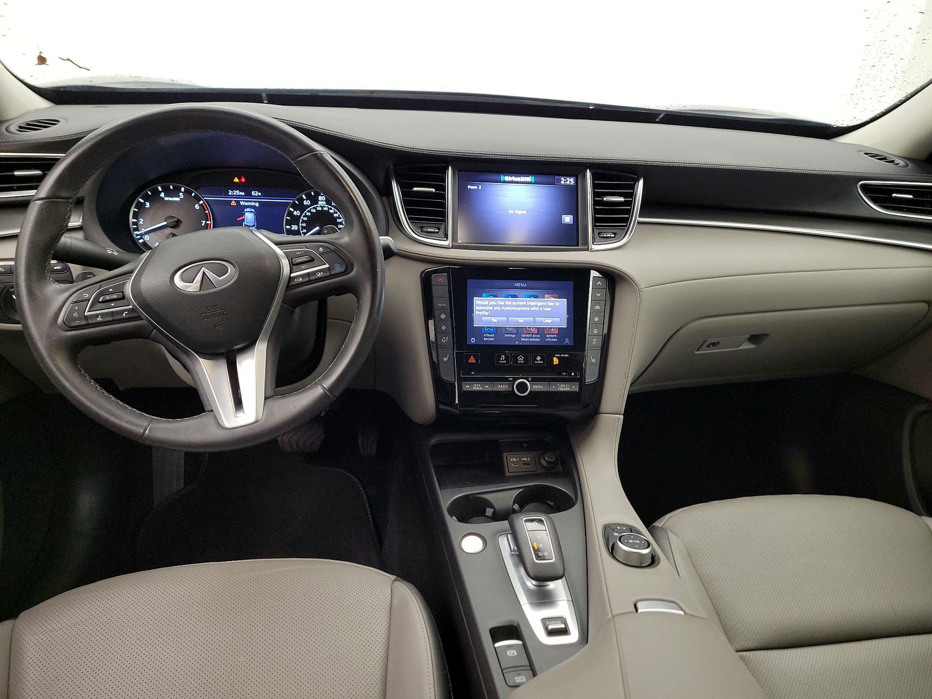 Thumbnail: 2023 INFINITI QX50 - 9