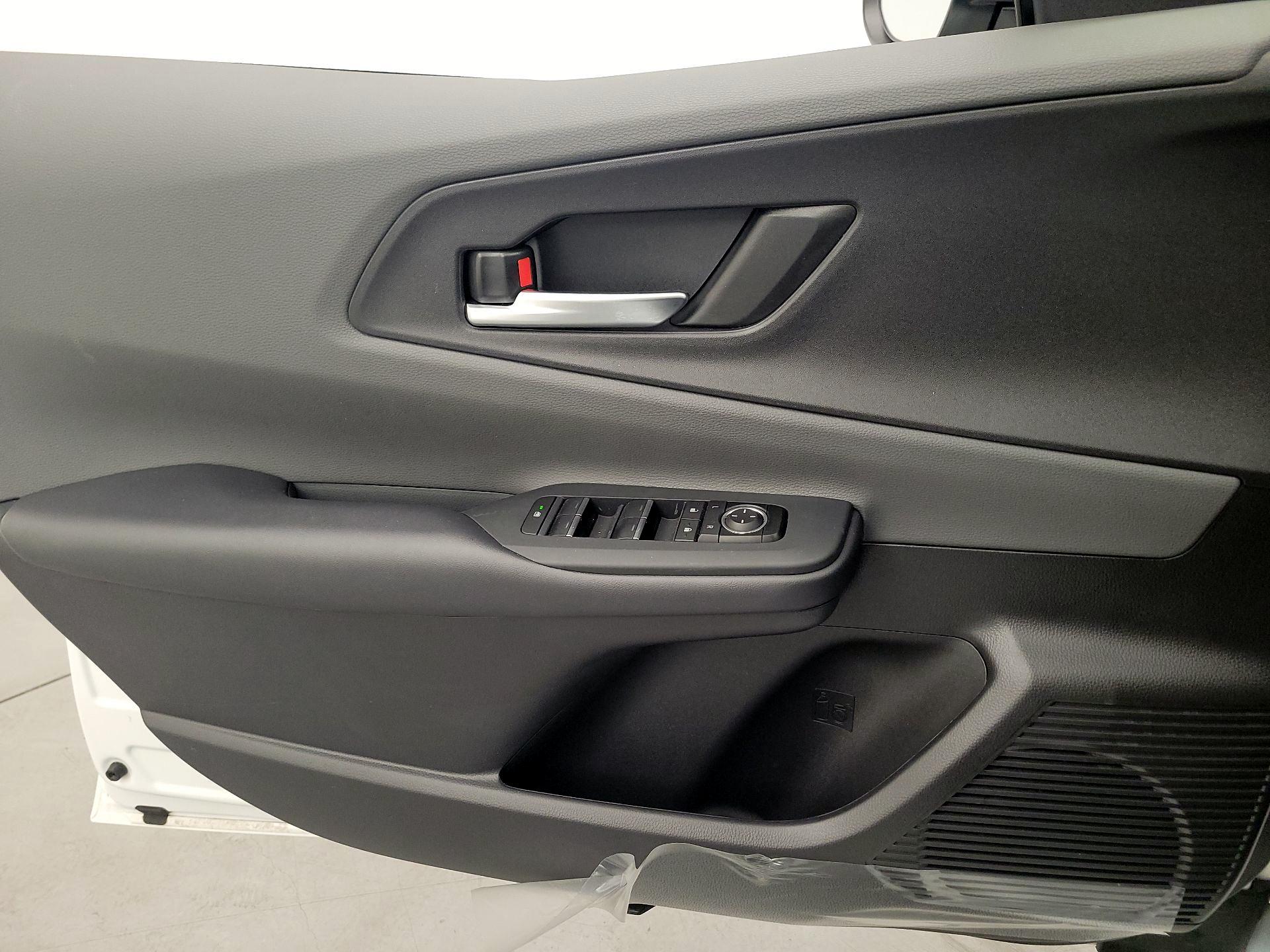 Thumbnail: 2024 Toyota Prius - 12