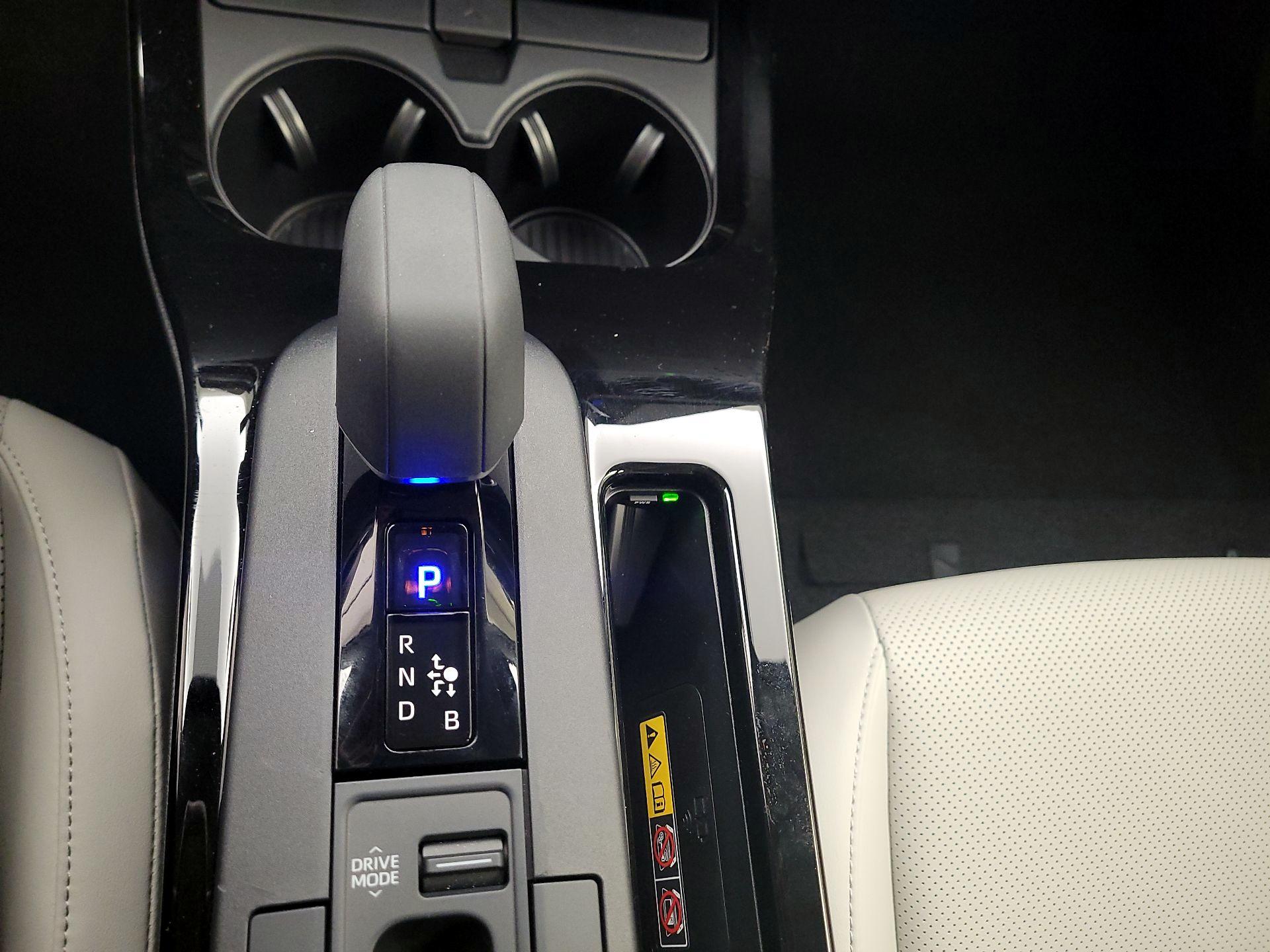 Thumbnail: 2024 Toyota Prius - 15