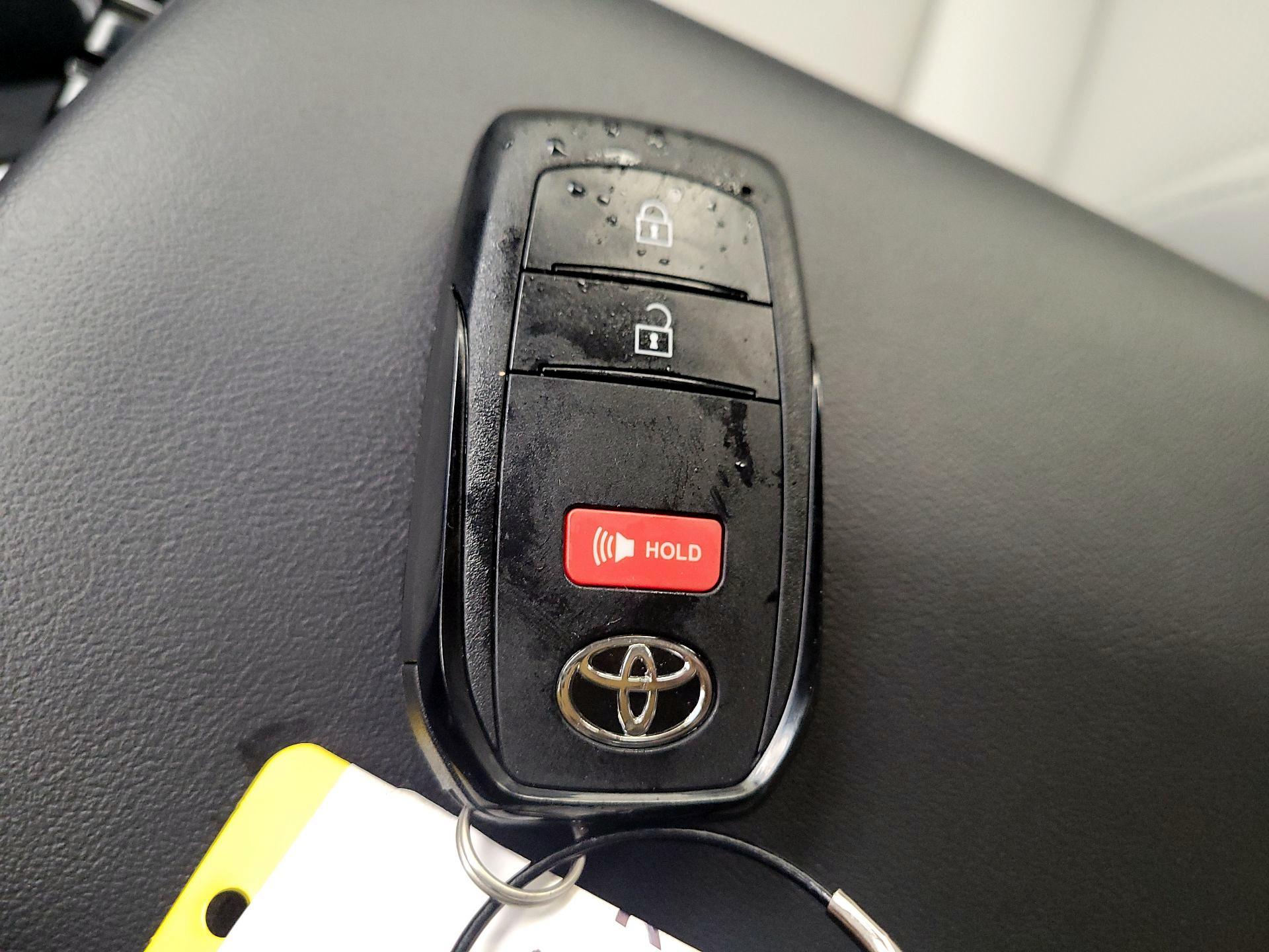 Thumbnail: 2024 Toyota Prius - 18