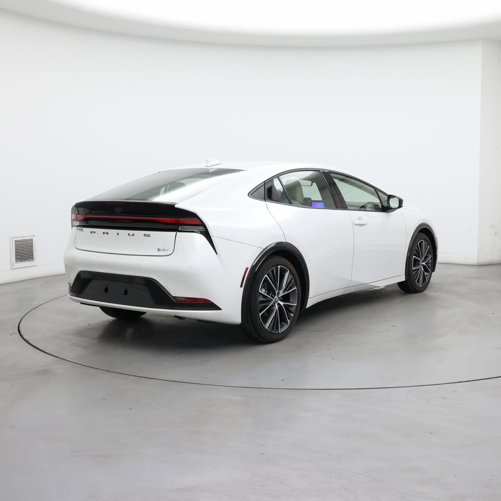 Thumbnail: 2024 Toyota Prius - 8