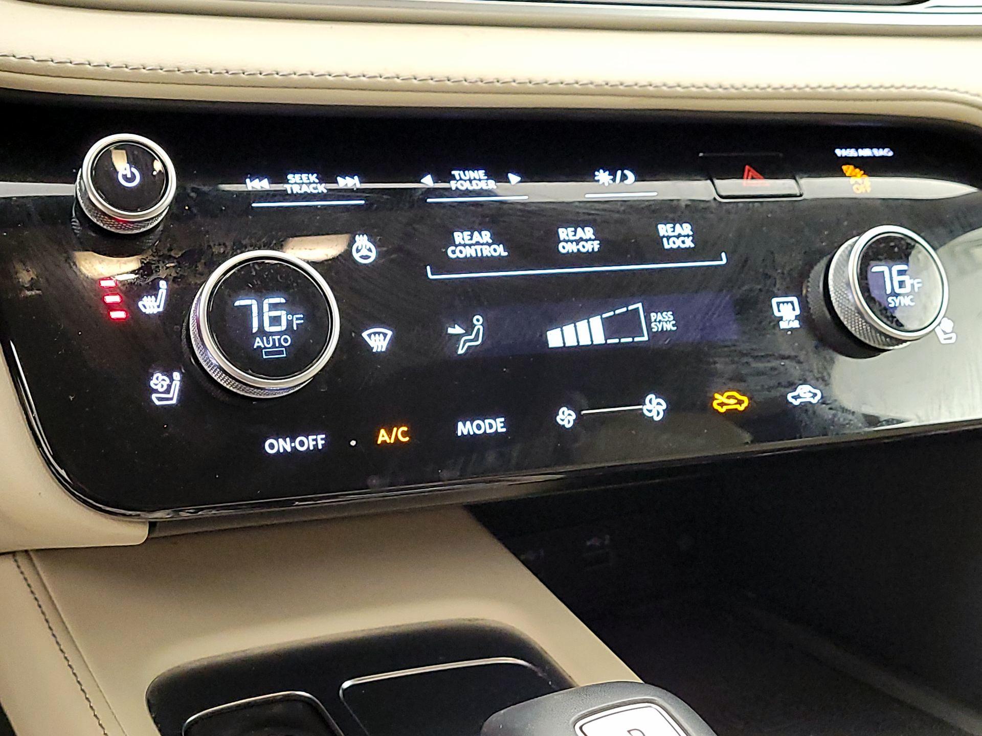 Thumbnail: 2023 INFINITI QX60 - 16