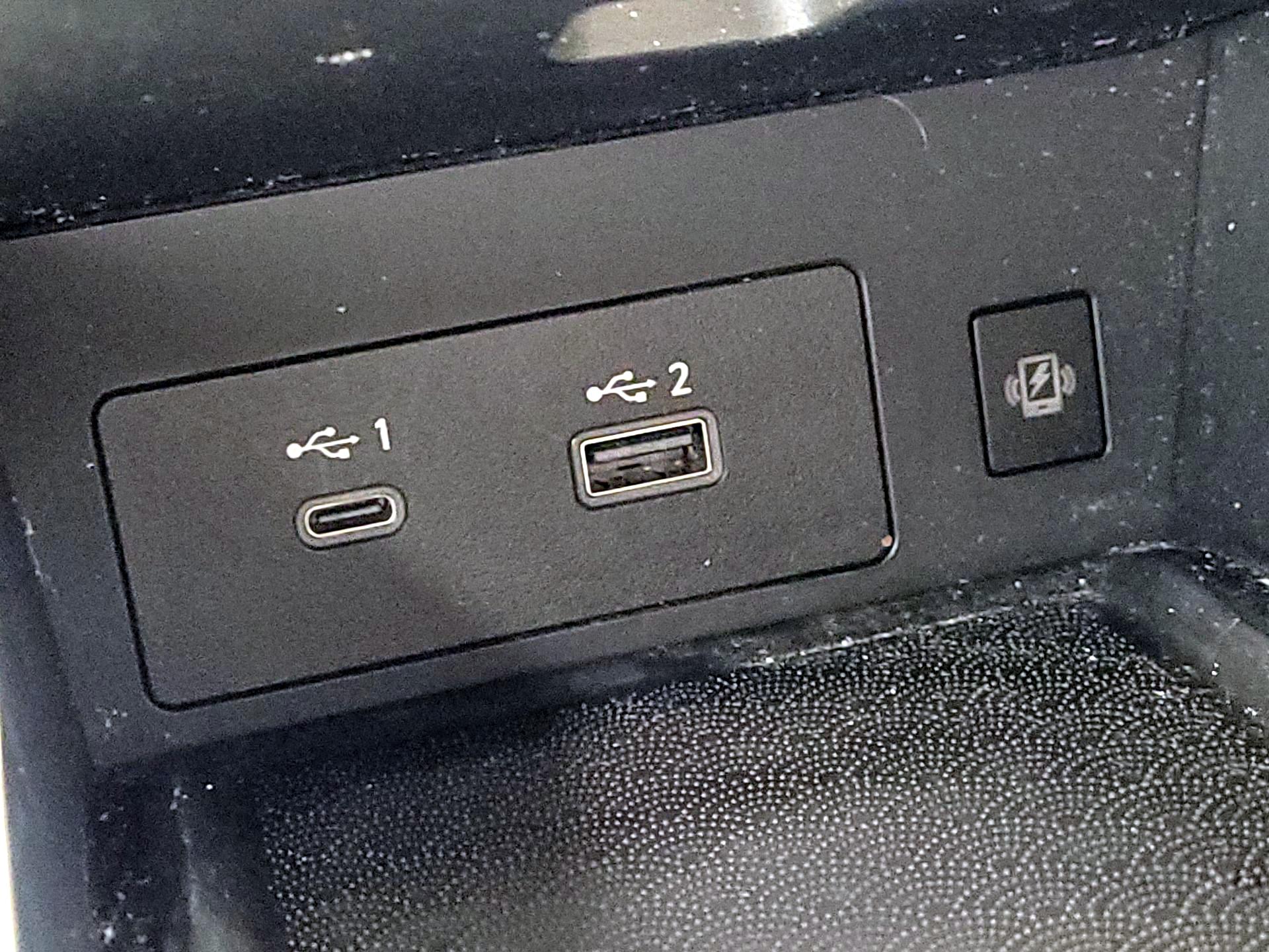 Thumbnail: 2023 INFINITI QX60 - 18