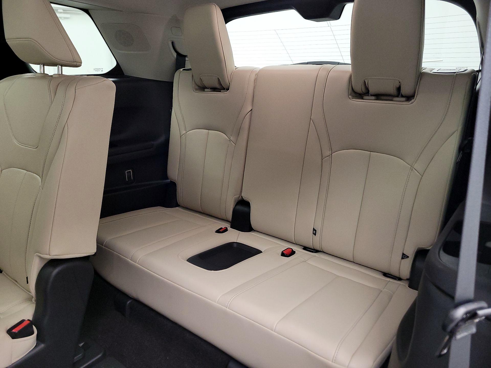 Thumbnail: 2023 INFINITI QX60 - 20