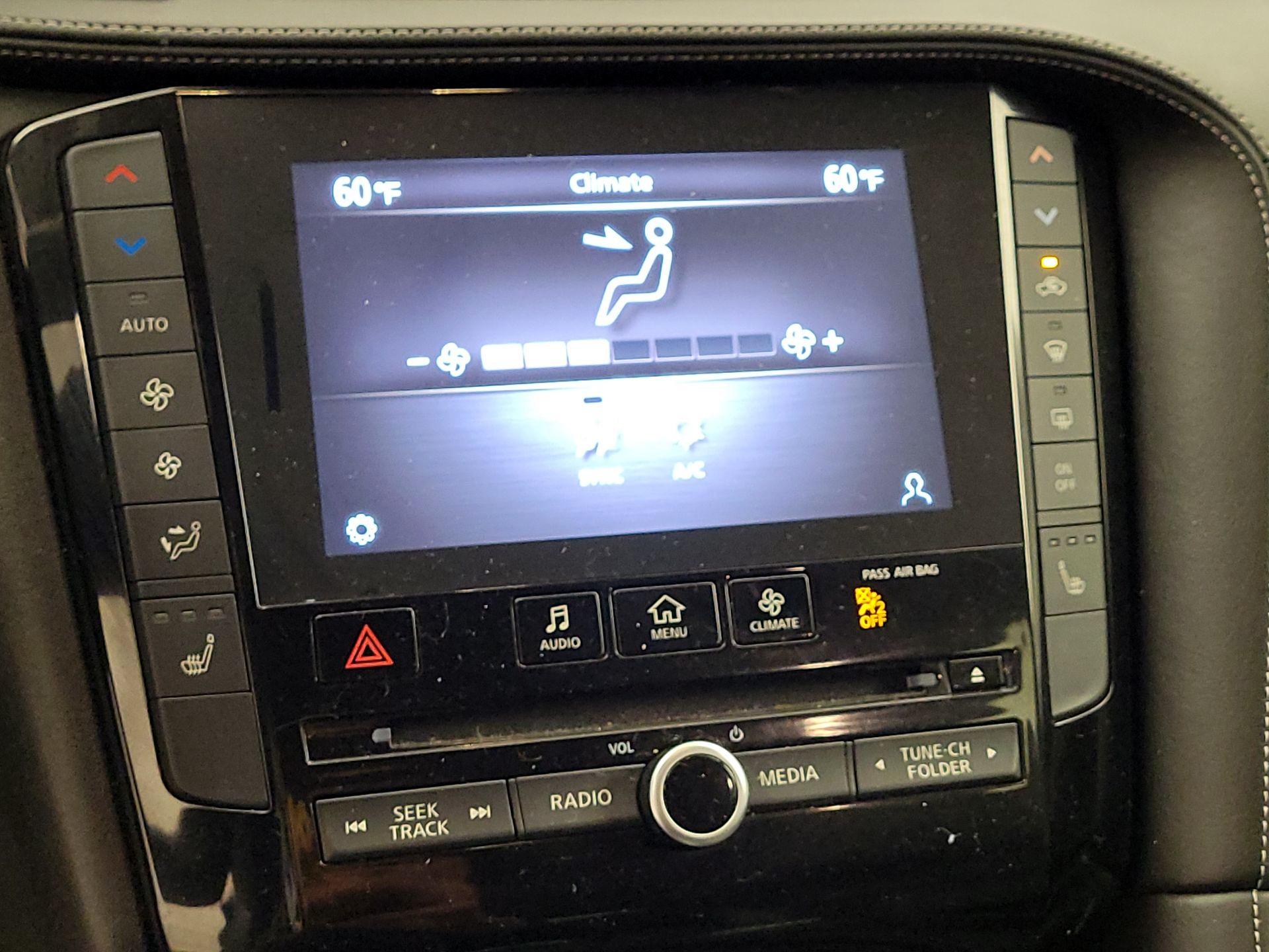 Thumbnail: 2023 INFINITI QX50 - 16