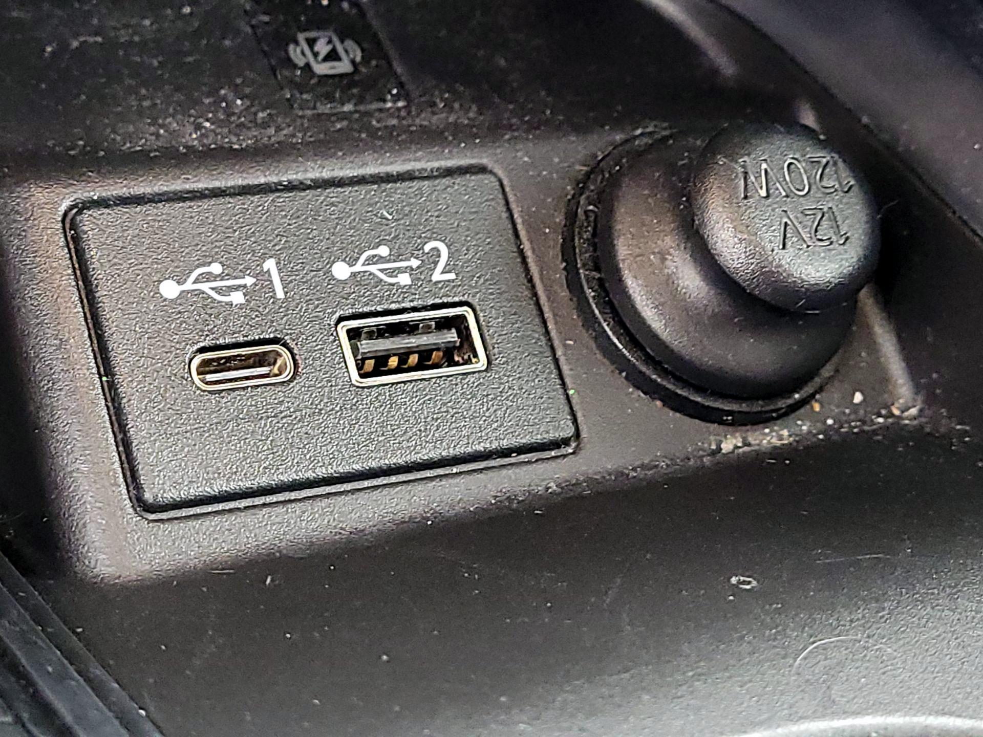 Thumbnail: 2023 INFINITI QX50 - 18