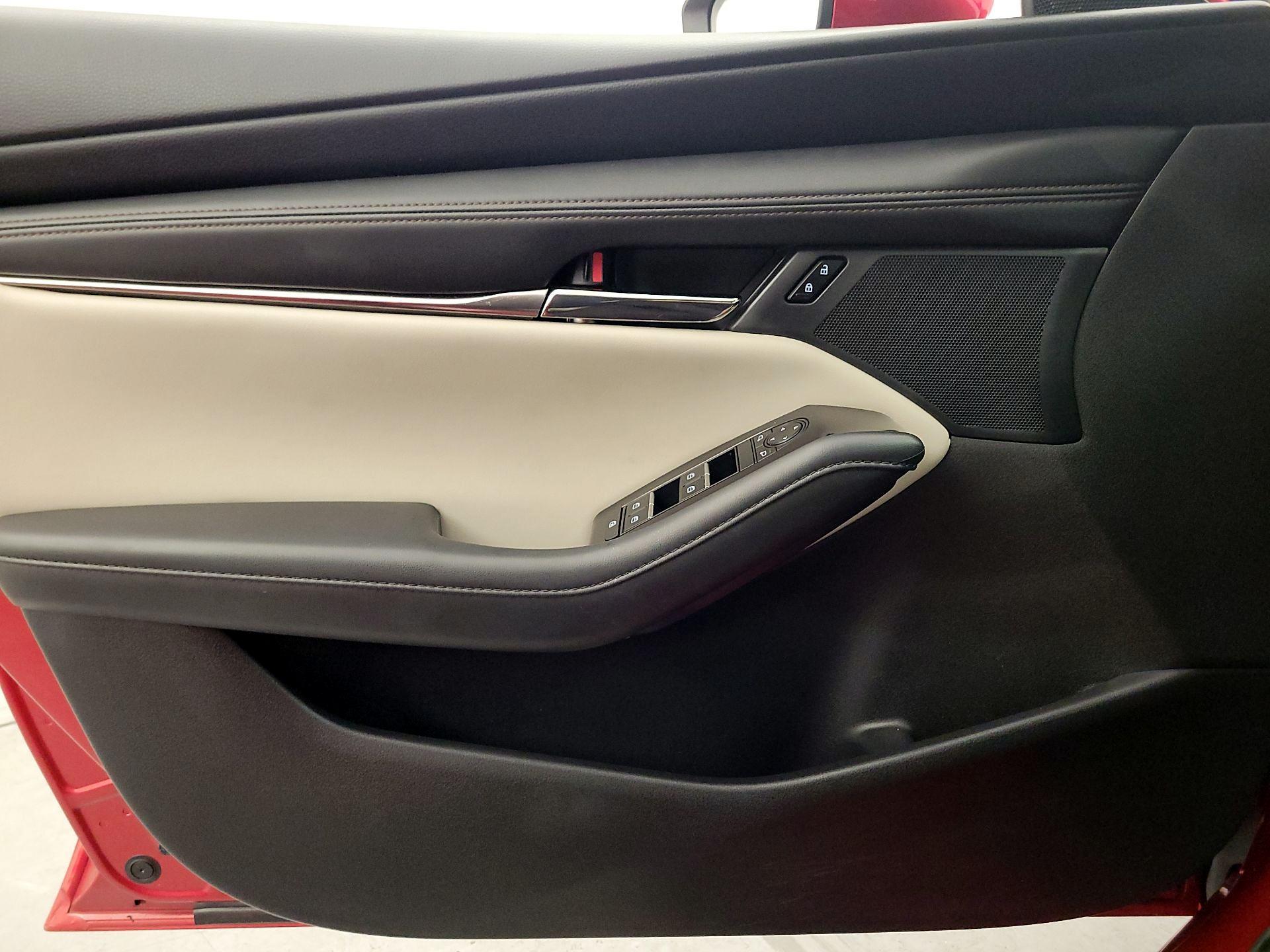 Thumbnail: 2022 Mazda Mazda3 - 12