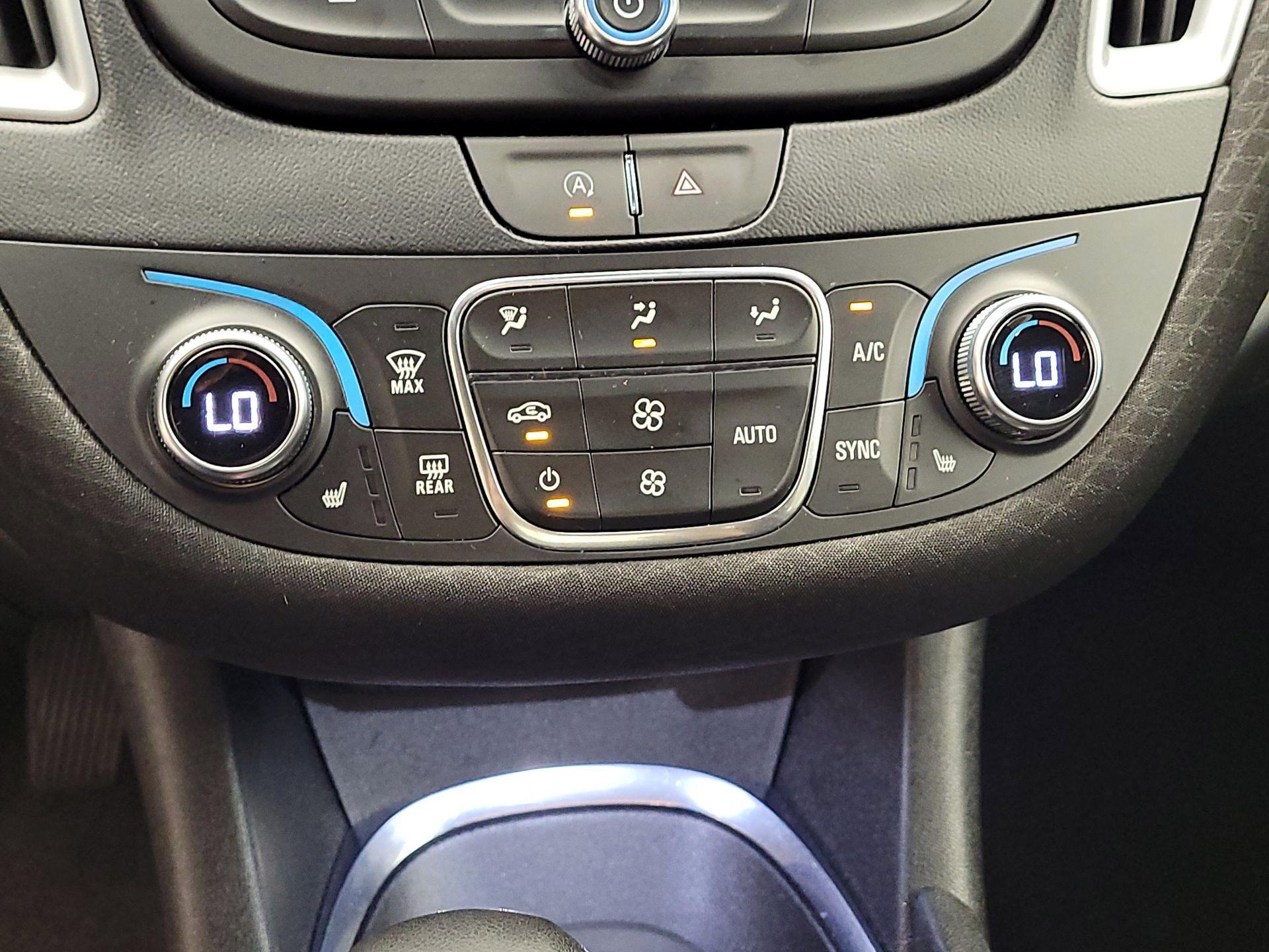 Thumbnail: 2023 Chevrolet Malibu - 16