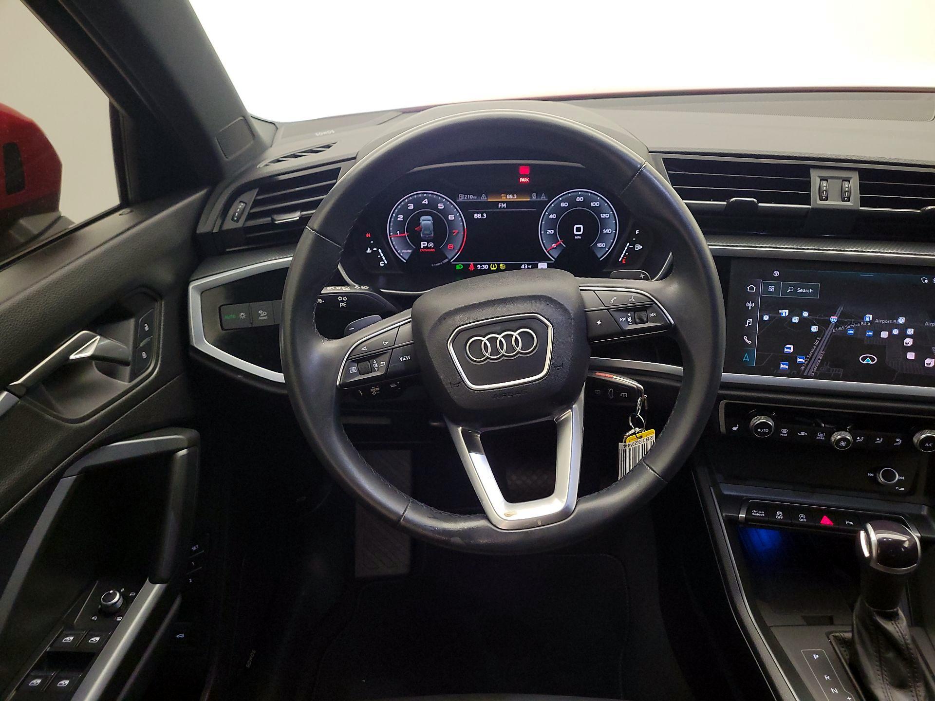 Thumbnail: 2023 Audi Q3 - 10