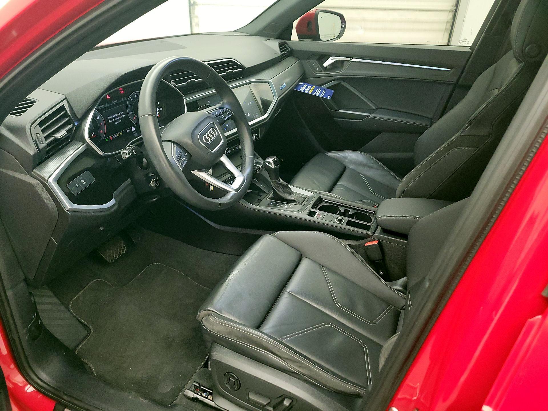 Thumbnail: 2023 Audi Q3 - 11