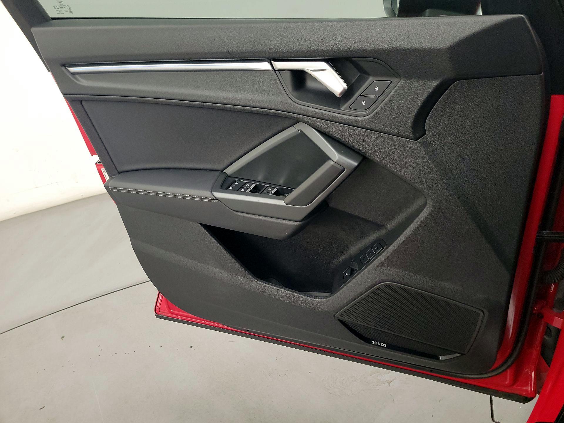 Thumbnail: 2023 Audi Q3 - 12