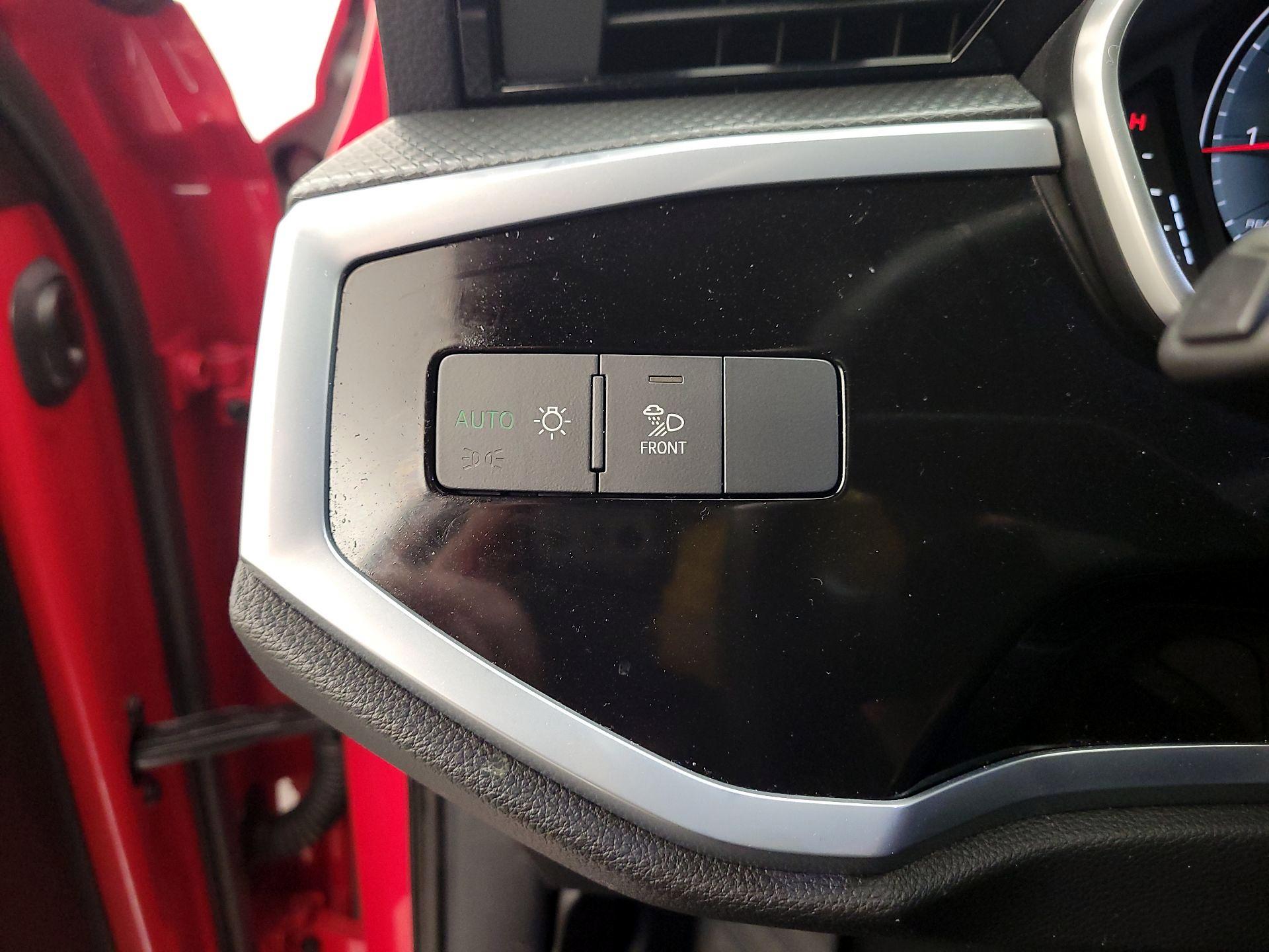 Thumbnail: 2023 Audi Q3 - 13