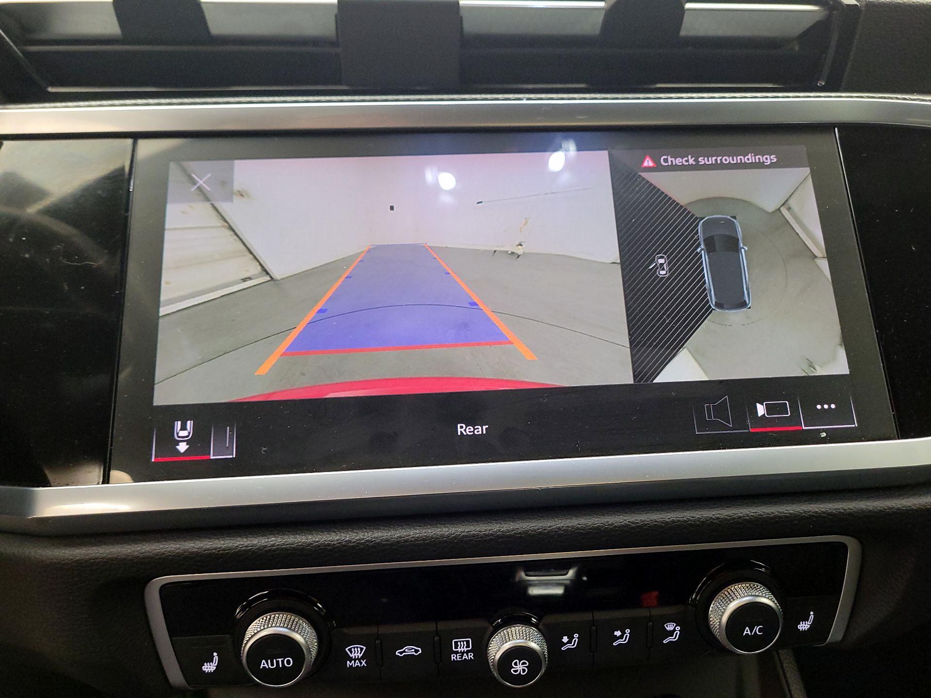 Thumbnail: 2023 Audi Q3 - 15