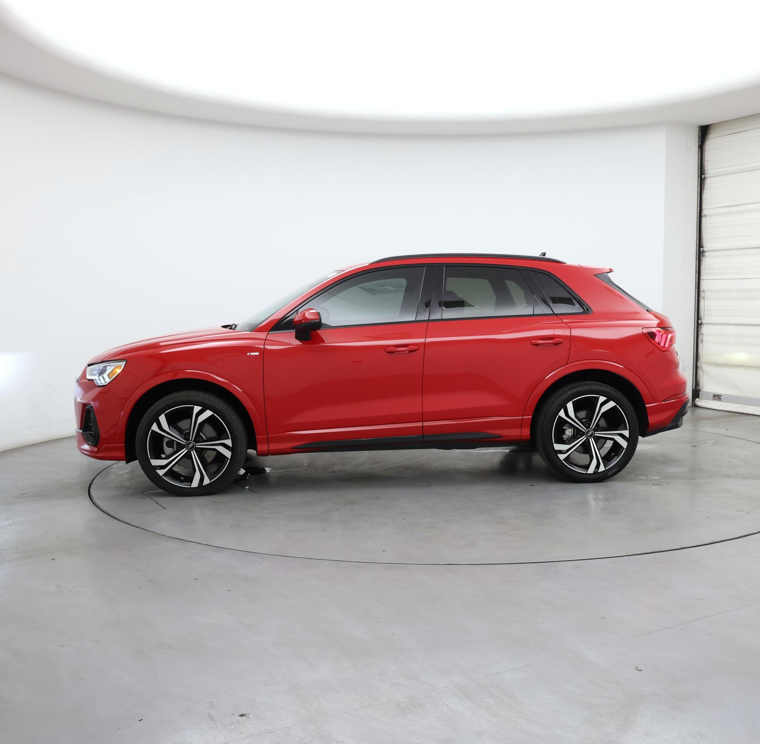 Thumbnail: 2023 Audi Q3 - 3