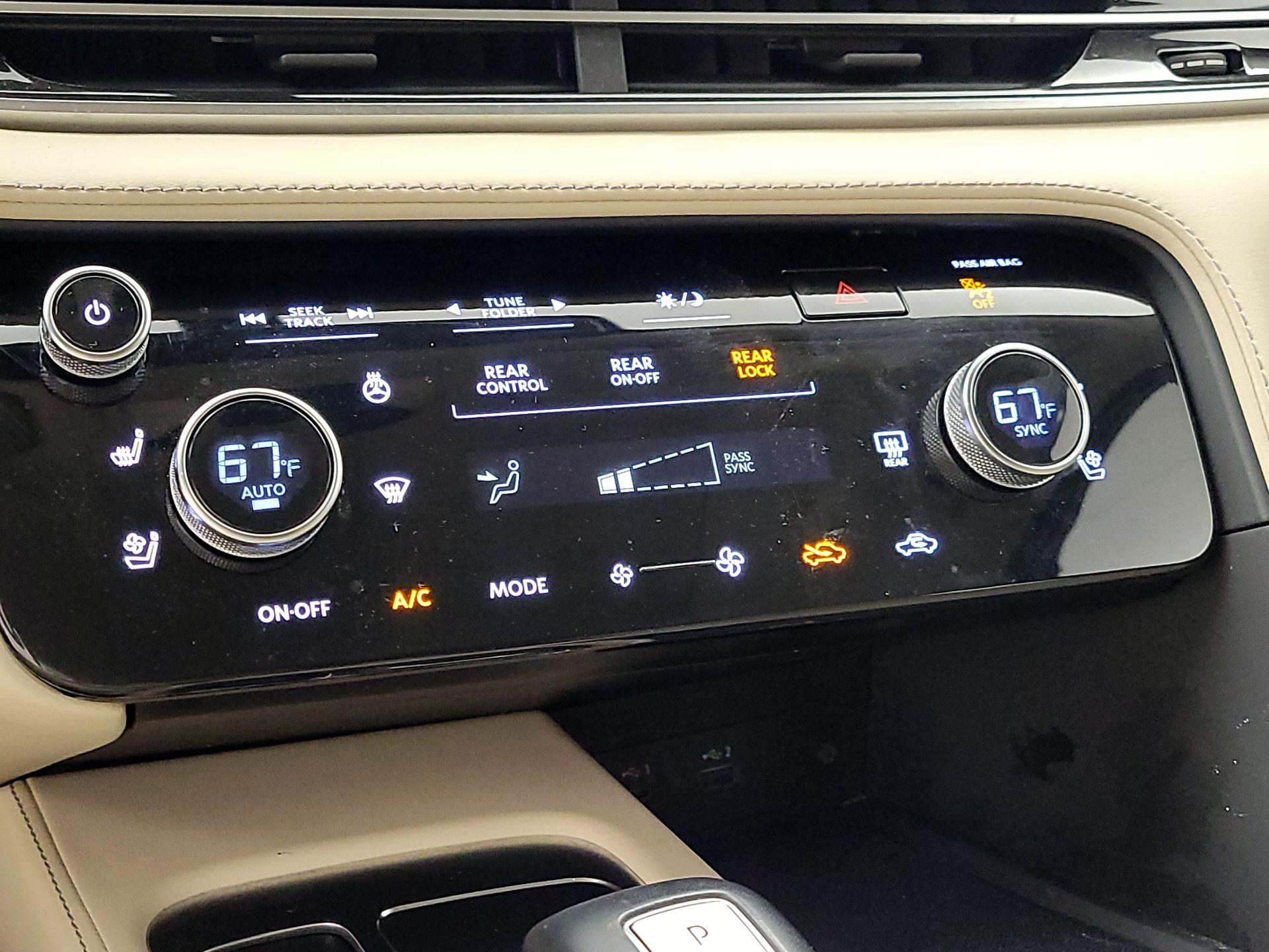 Thumbnail: 2023 INFINITI QX60 - 16