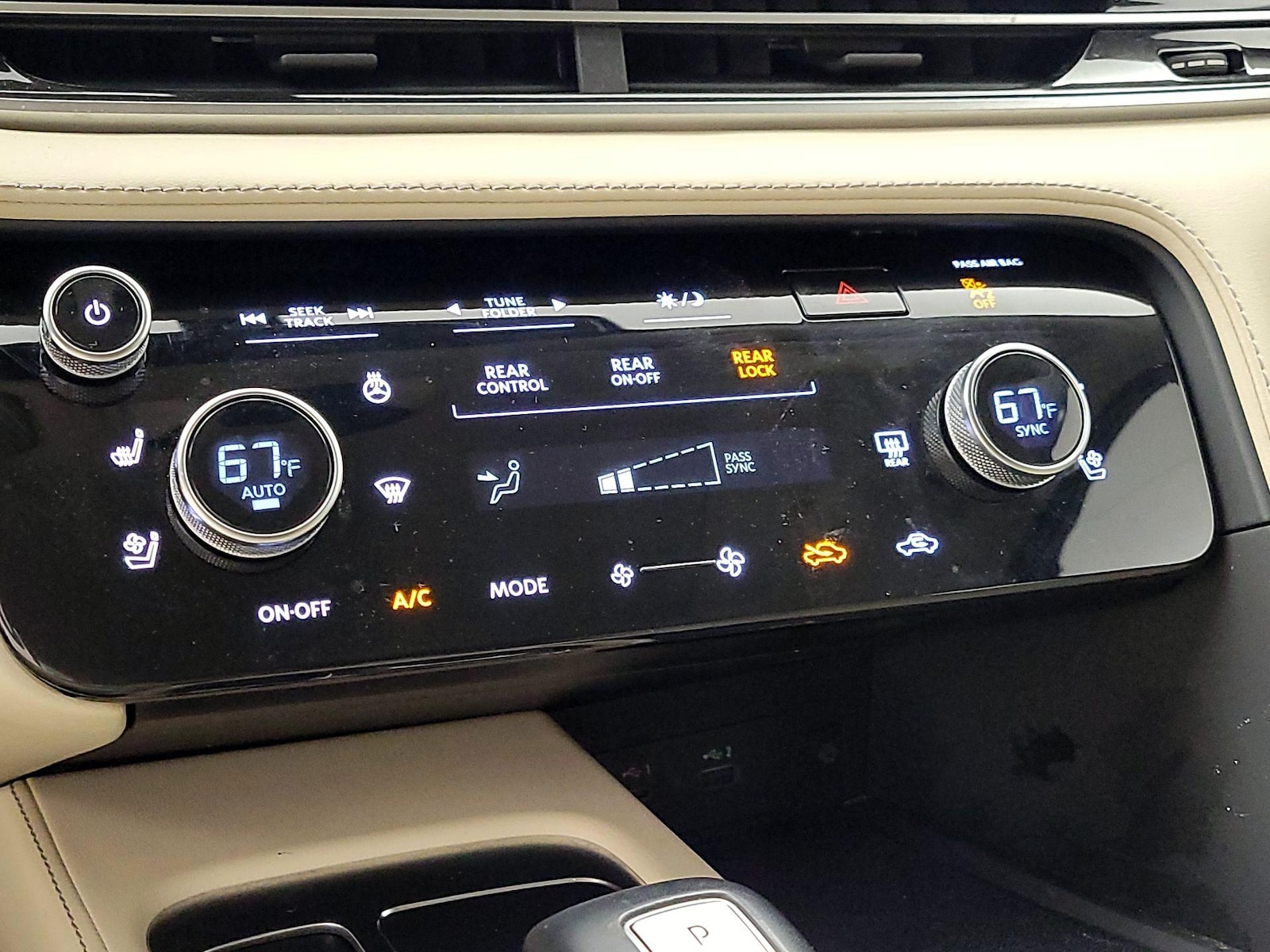 2023 INFINITI QX60 LUXE - Photo 17