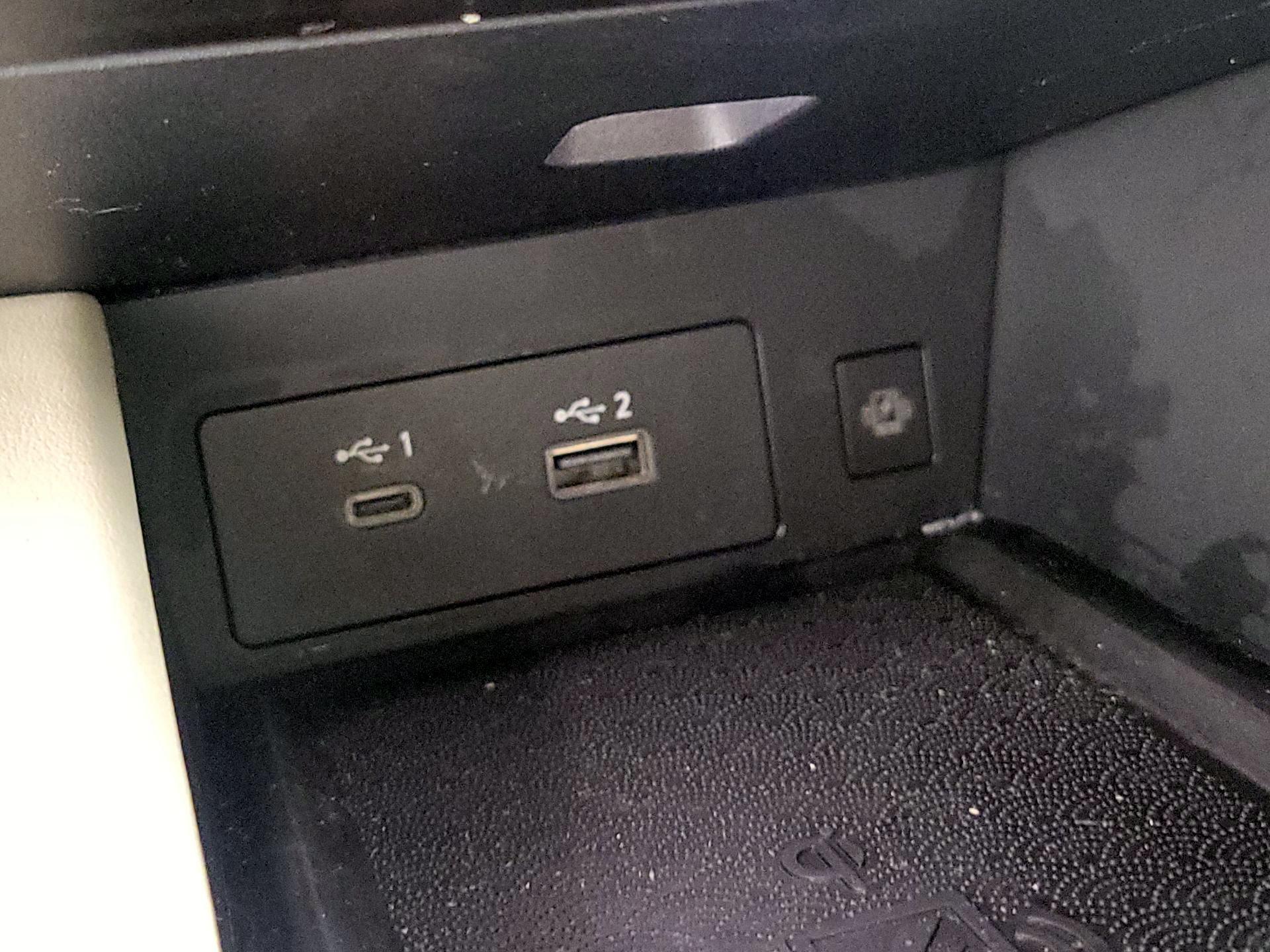 Thumbnail: 2023 INFINITI QX60 - 18