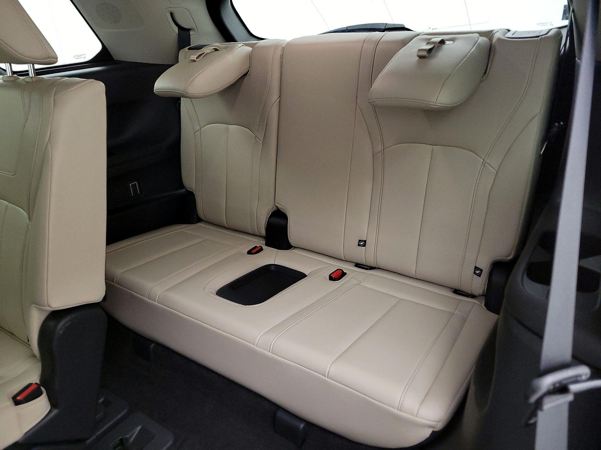 Thumbnail: 2023 INFINITI QX60 - 20