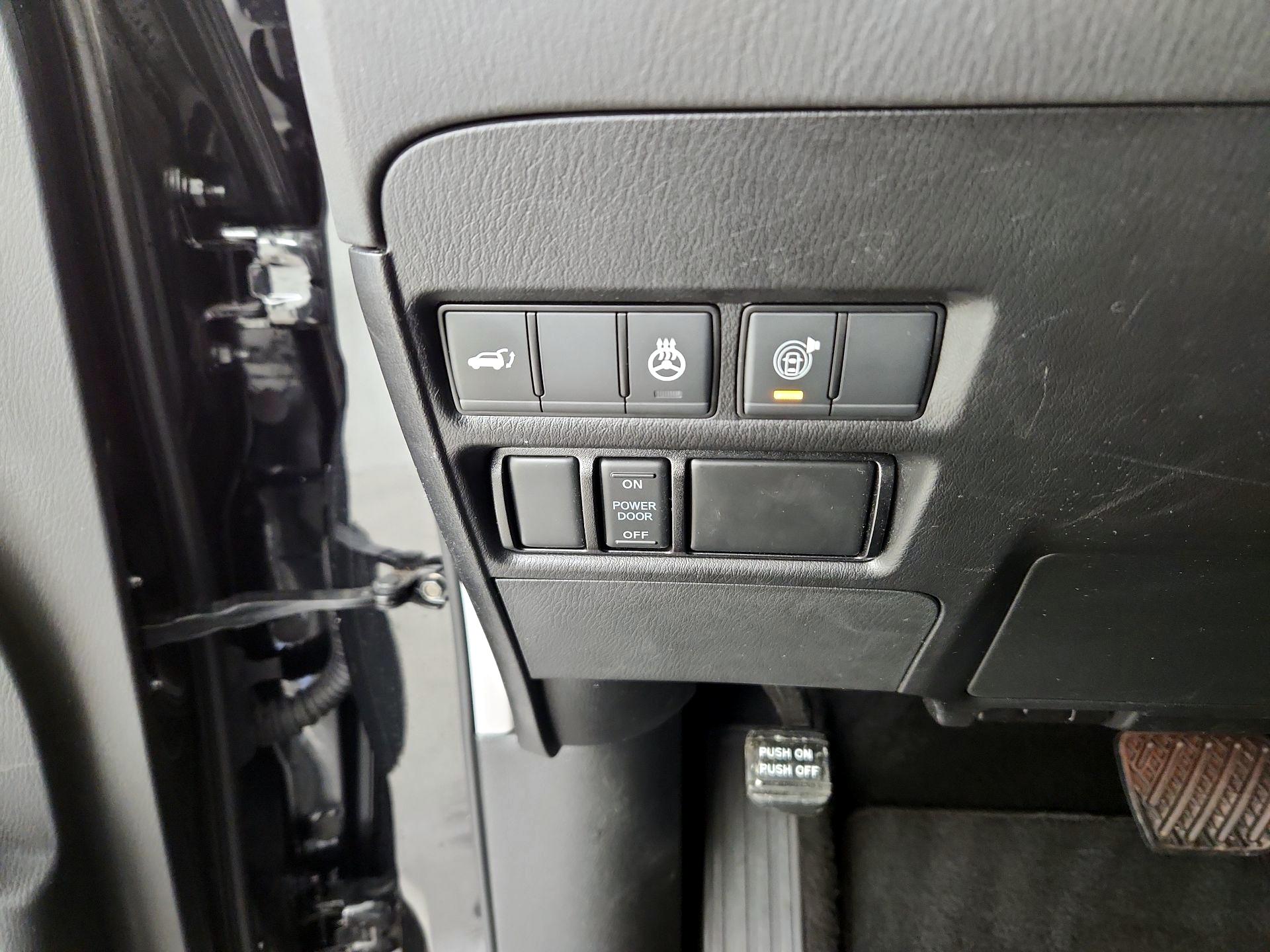 Thumbnail: 2023 INFINITI QX80 - 13