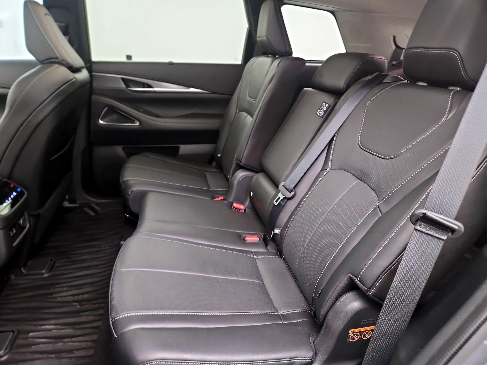 Thumbnail: 2023 INFINITI QX60 - 19