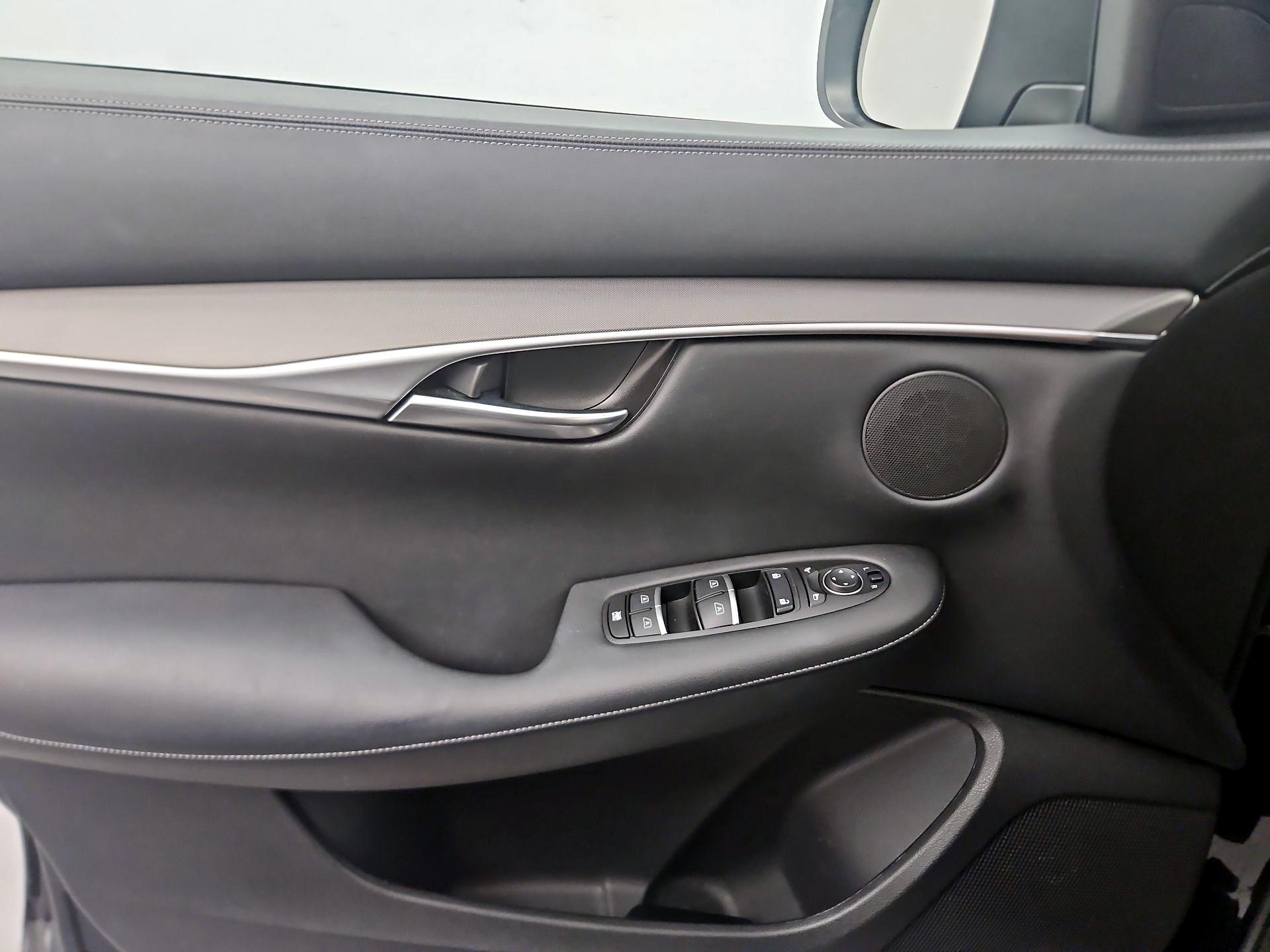 Thumbnail: 2022 INFINITI QX50 - 12