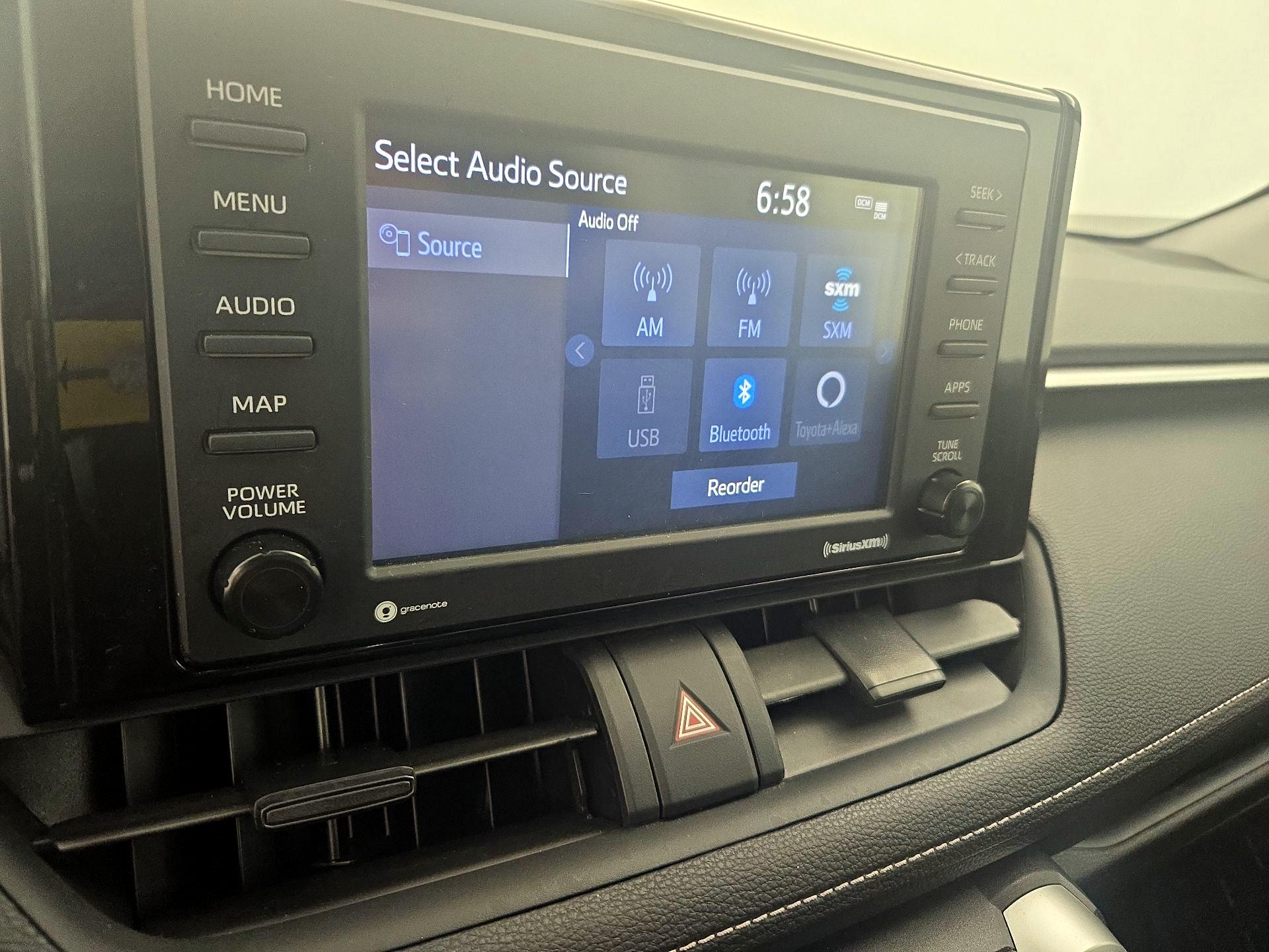 Thumbnail: 2021 Toyota RAV4 - 15