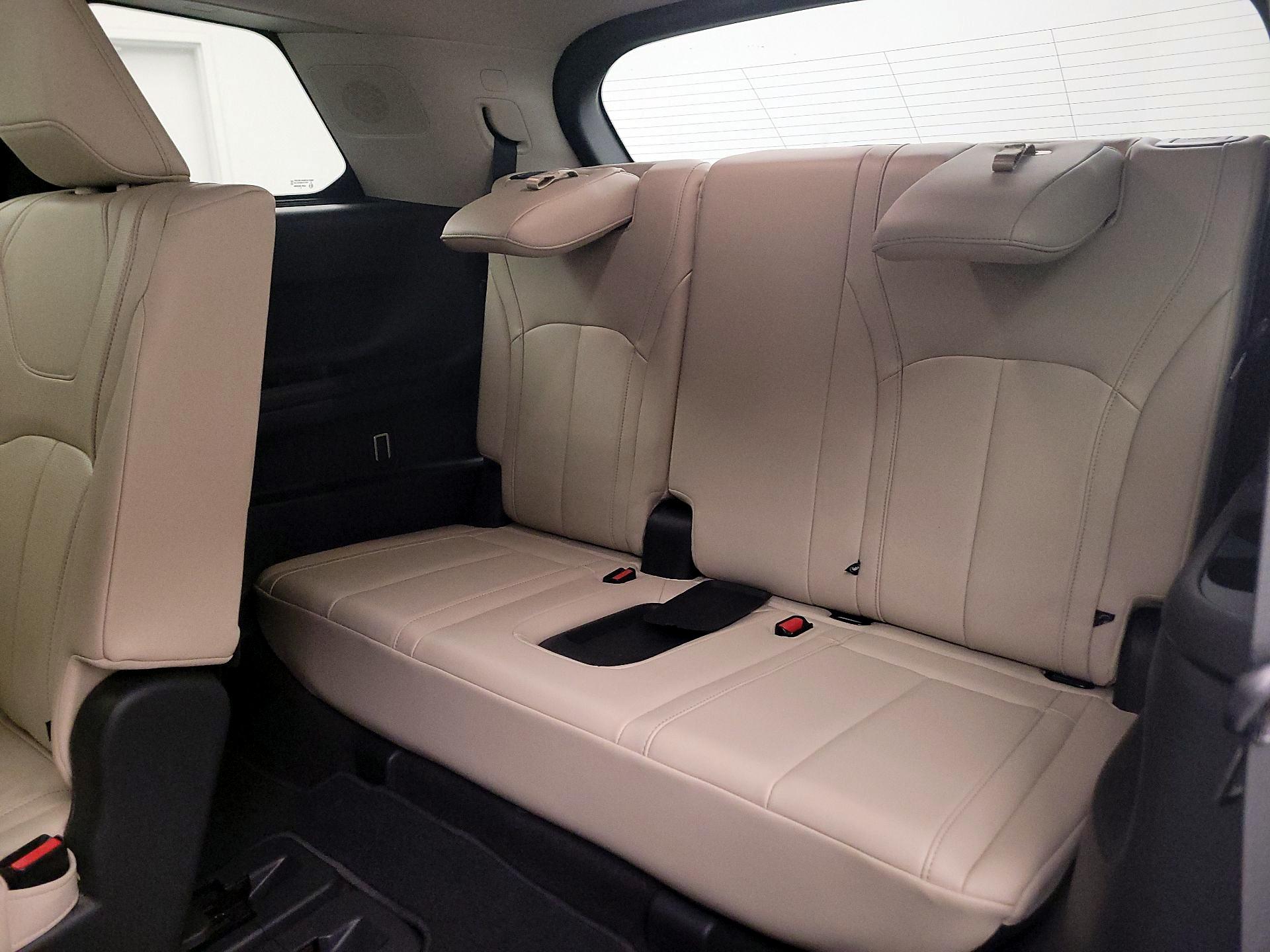 Thumbnail: 2023 INFINITI QX60 - 20