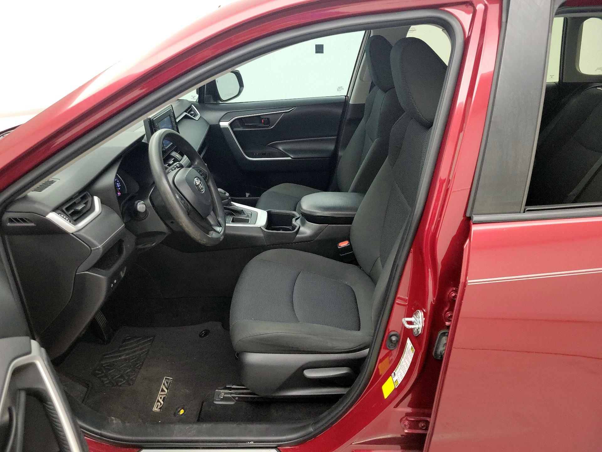 Thumbnail: 2022 Toyota RAV4 - 11