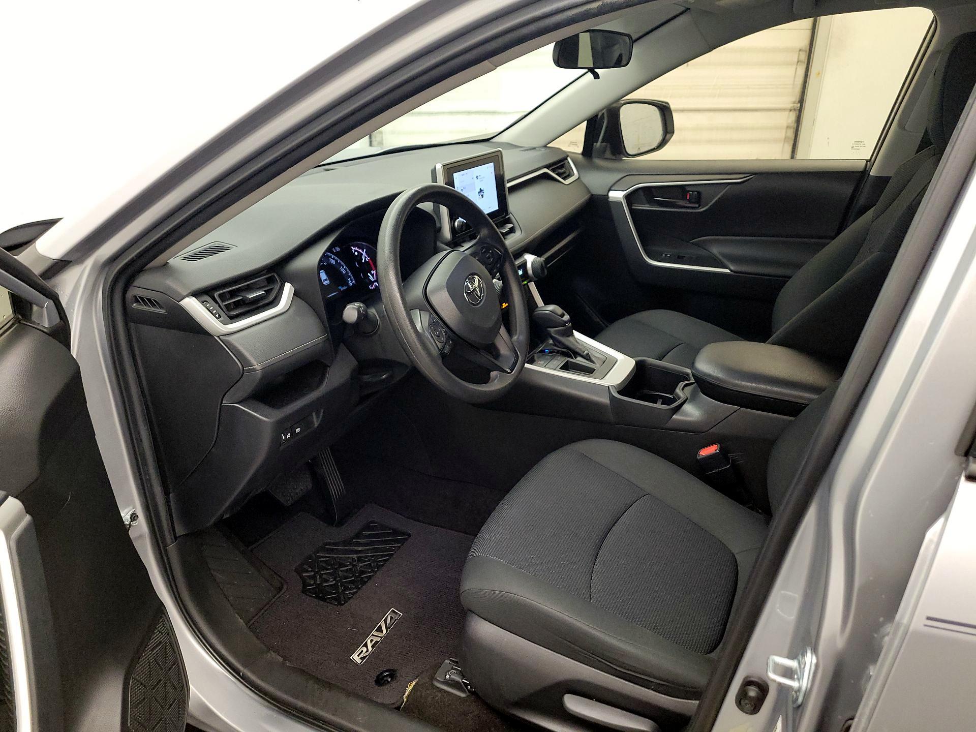 Thumbnail: 2023 Toyota RAV4 - 11