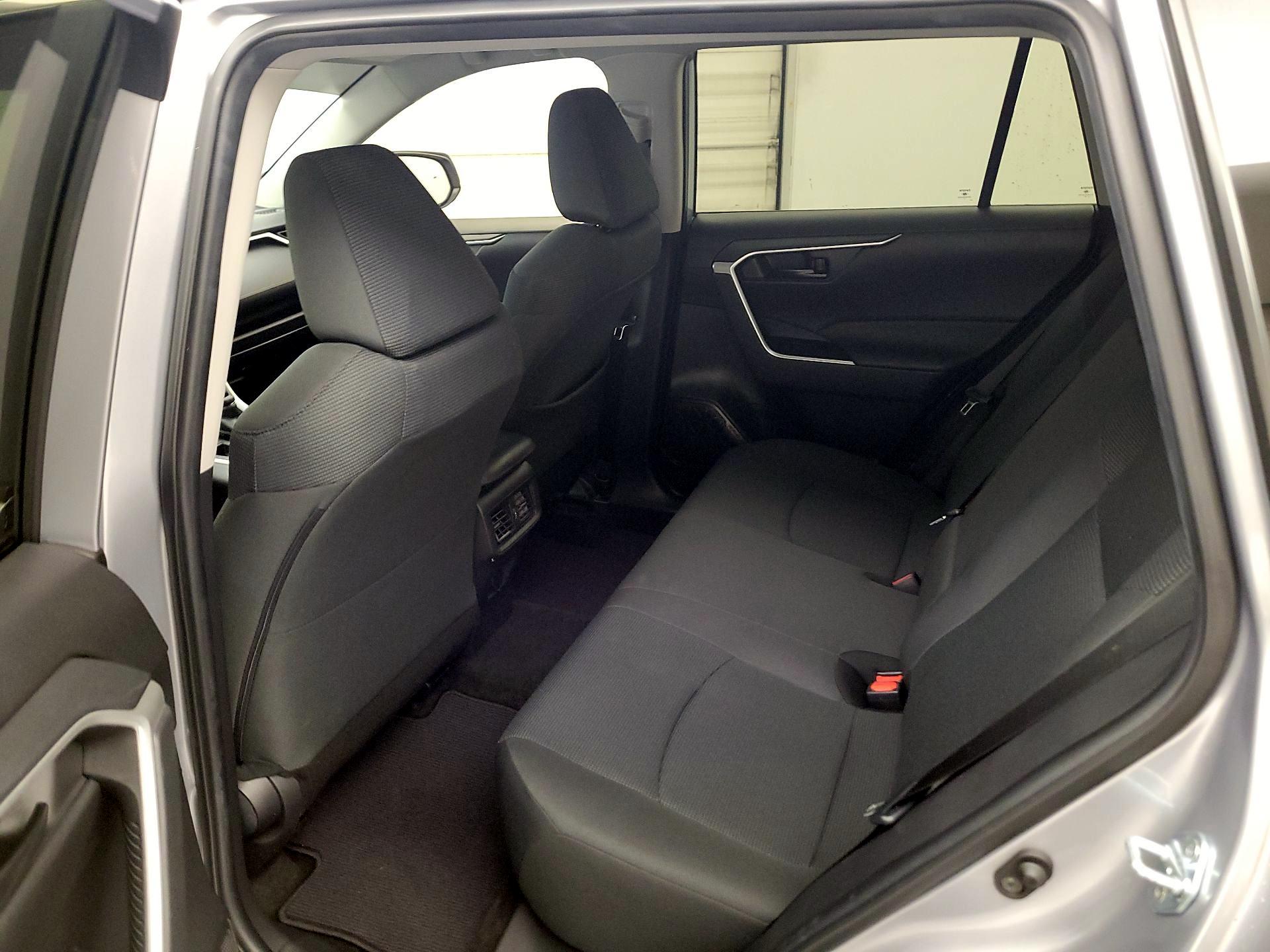 Thumbnail: 2023 Toyota RAV4 - 18