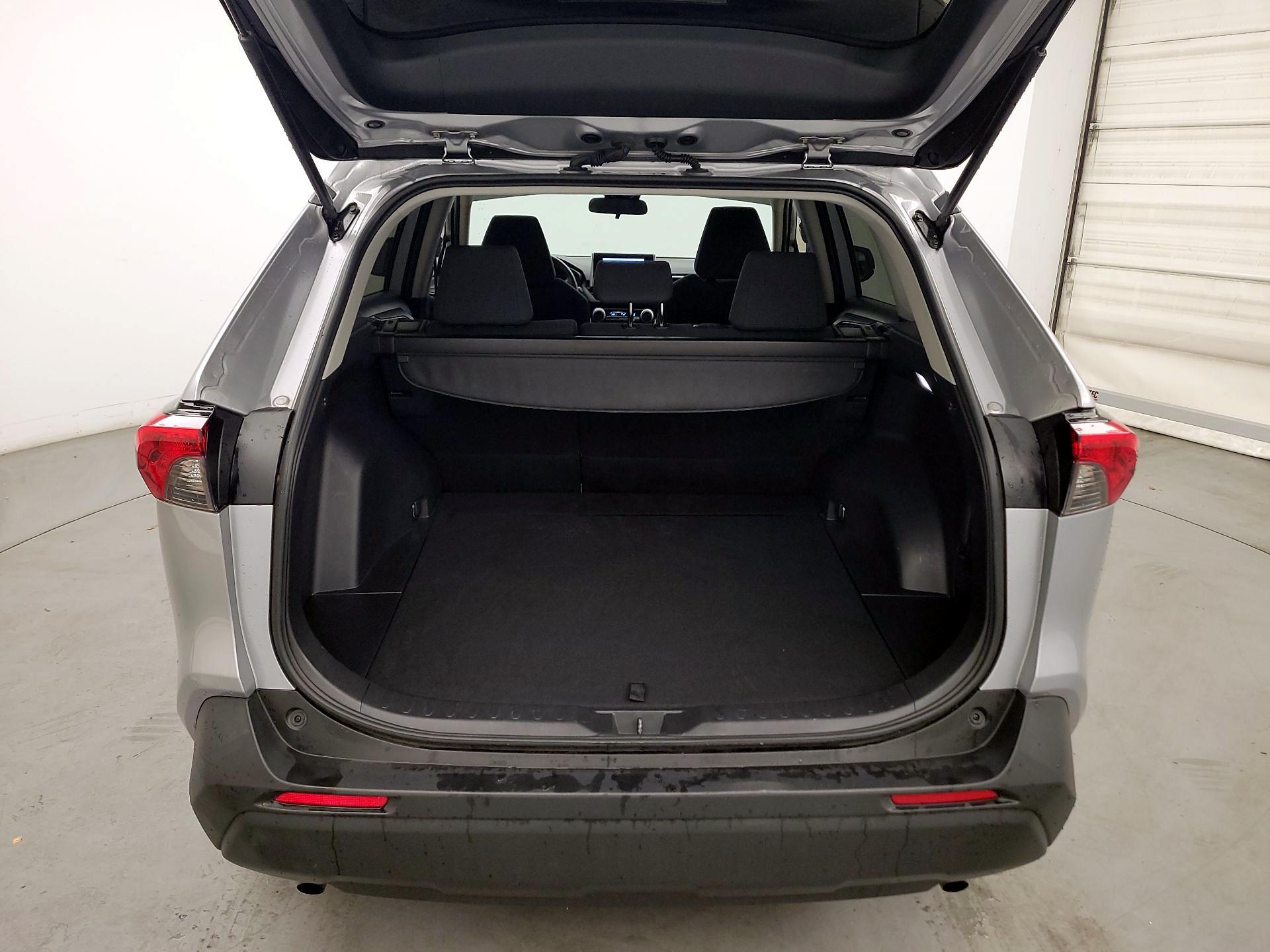 Thumbnail: 2023 Toyota RAV4 - 19