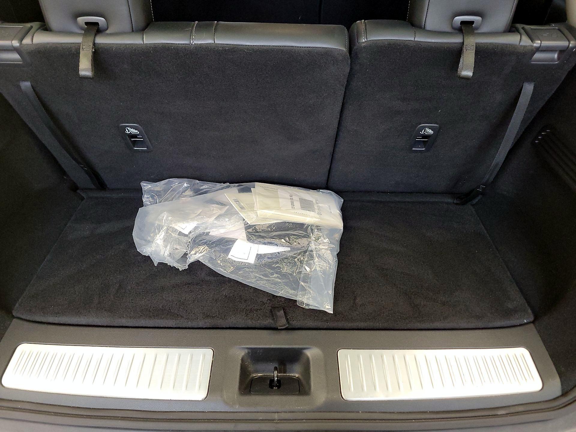 Thumbnail: 2023 INFINITI QX60 - 16