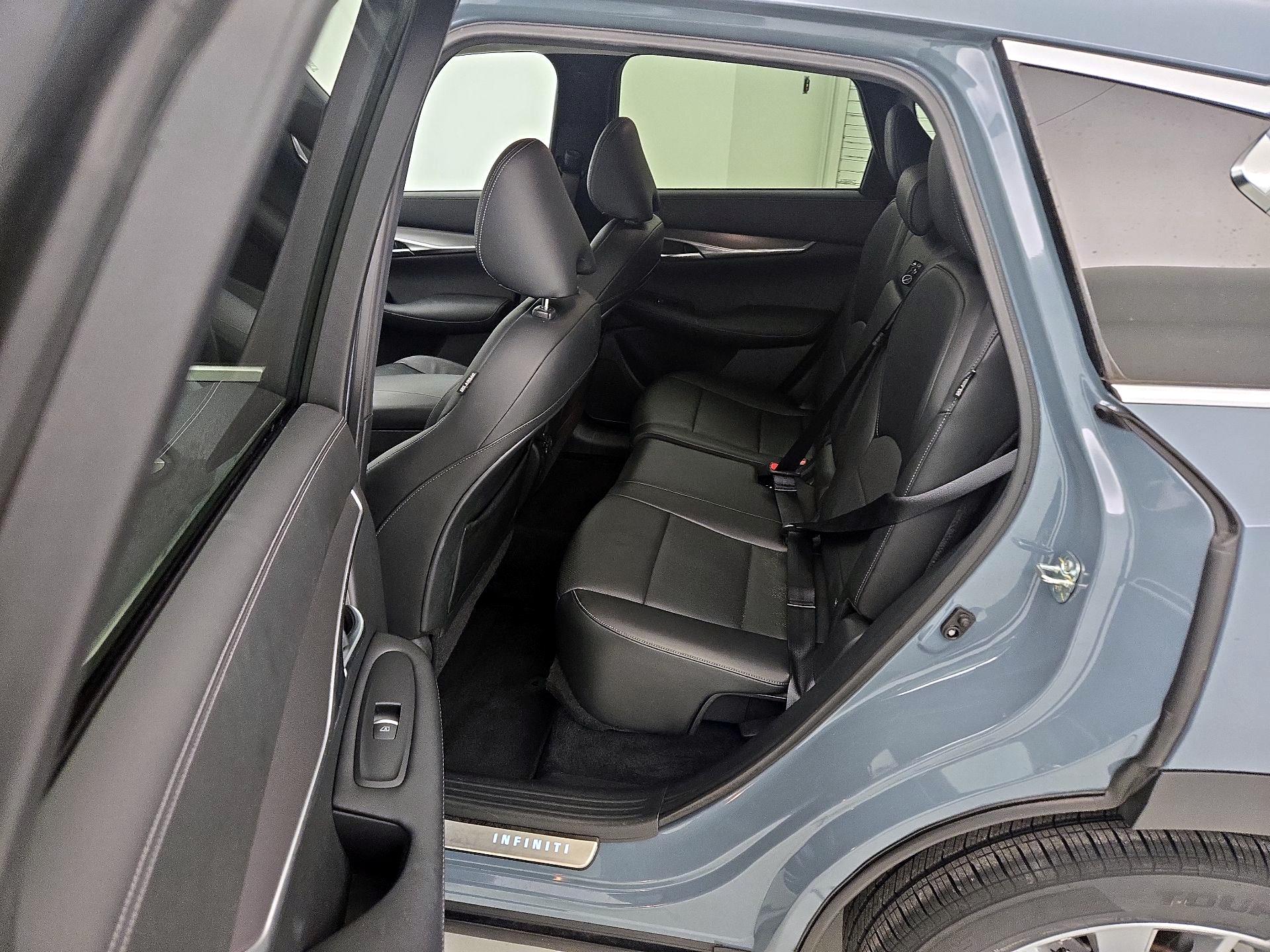 Thumbnail: 2023 INFINITI QX50 - 20