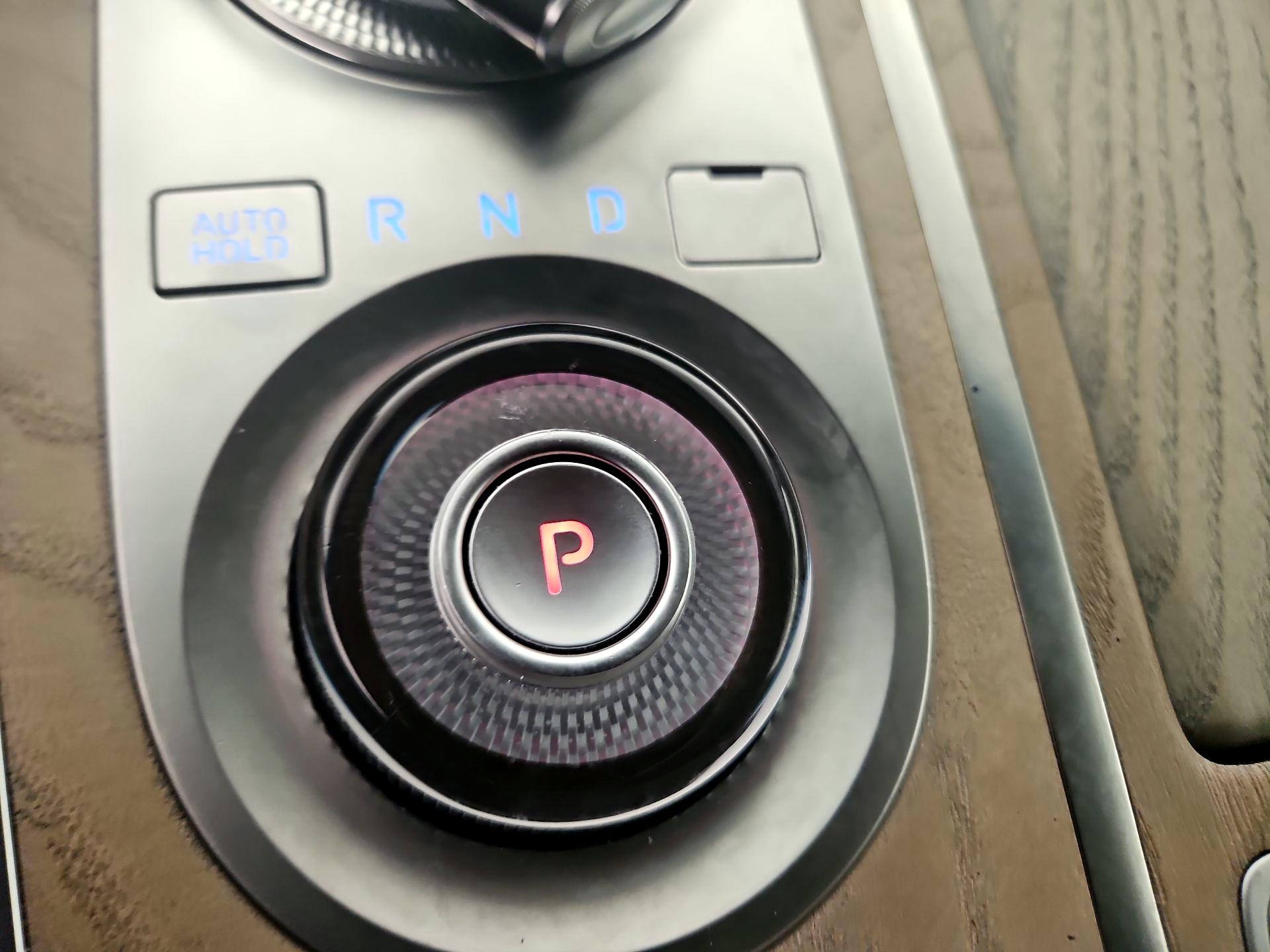 Thumbnail: 2022 Genesis GV80 - 16