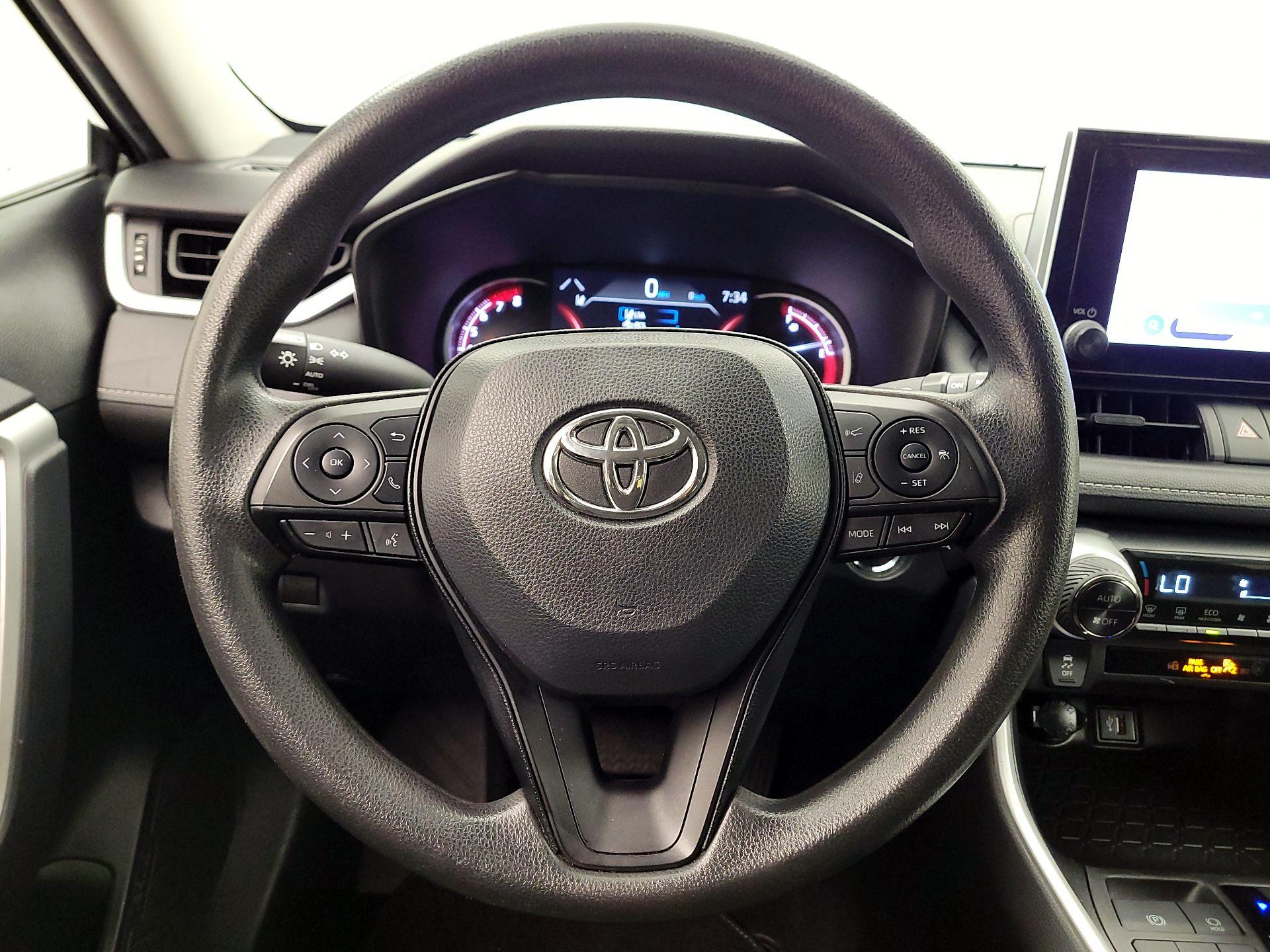 Thumbnail: 2024 Toyota RAV4 - 10