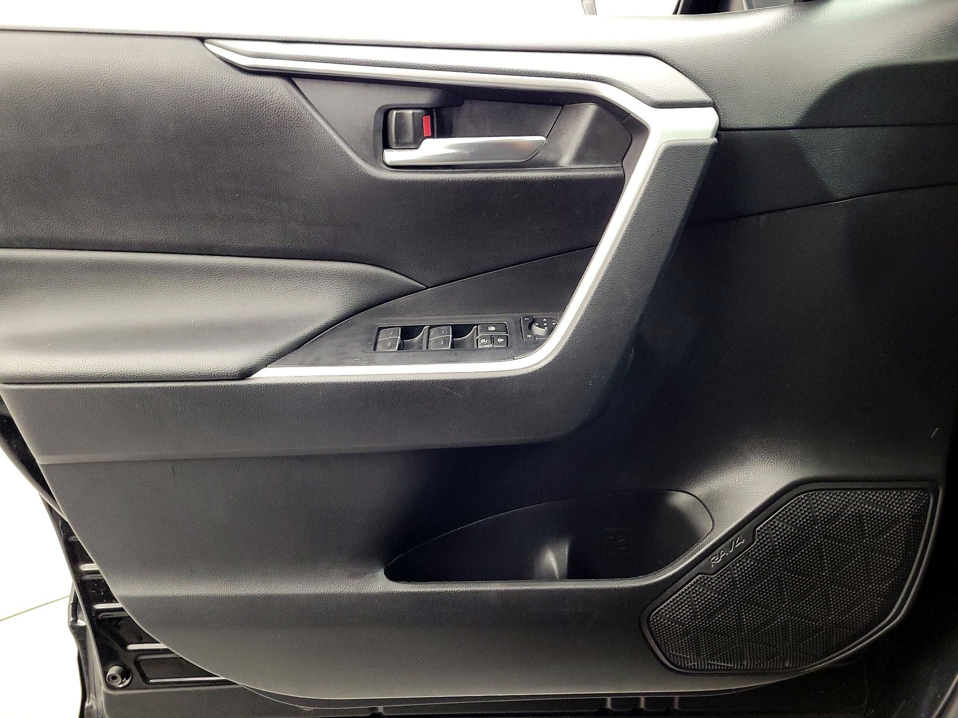 Thumbnail: 2024 Toyota RAV4 - 12